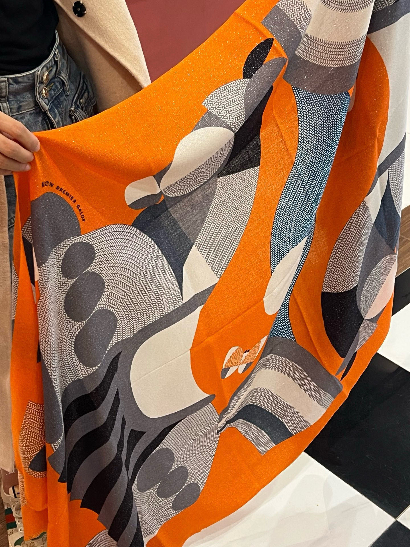 会发光发亮的围巾 新款🆕🏇🏇买了都说好看‼️推荐💕【小马跳跃】顶级工艺超值‼️爱马仕专柜爆款🎁💟立体呈现