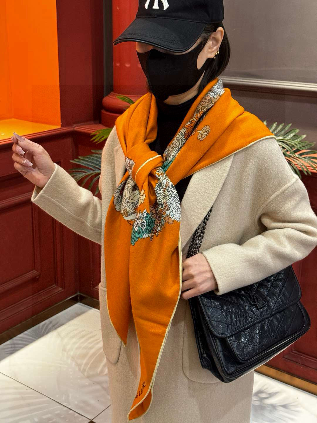 ❤ 双面同色【▪️卓尔不凡，高级有气场！！】非常抬人，带点故事的精彩！永远加分的hermes艺术单品！美