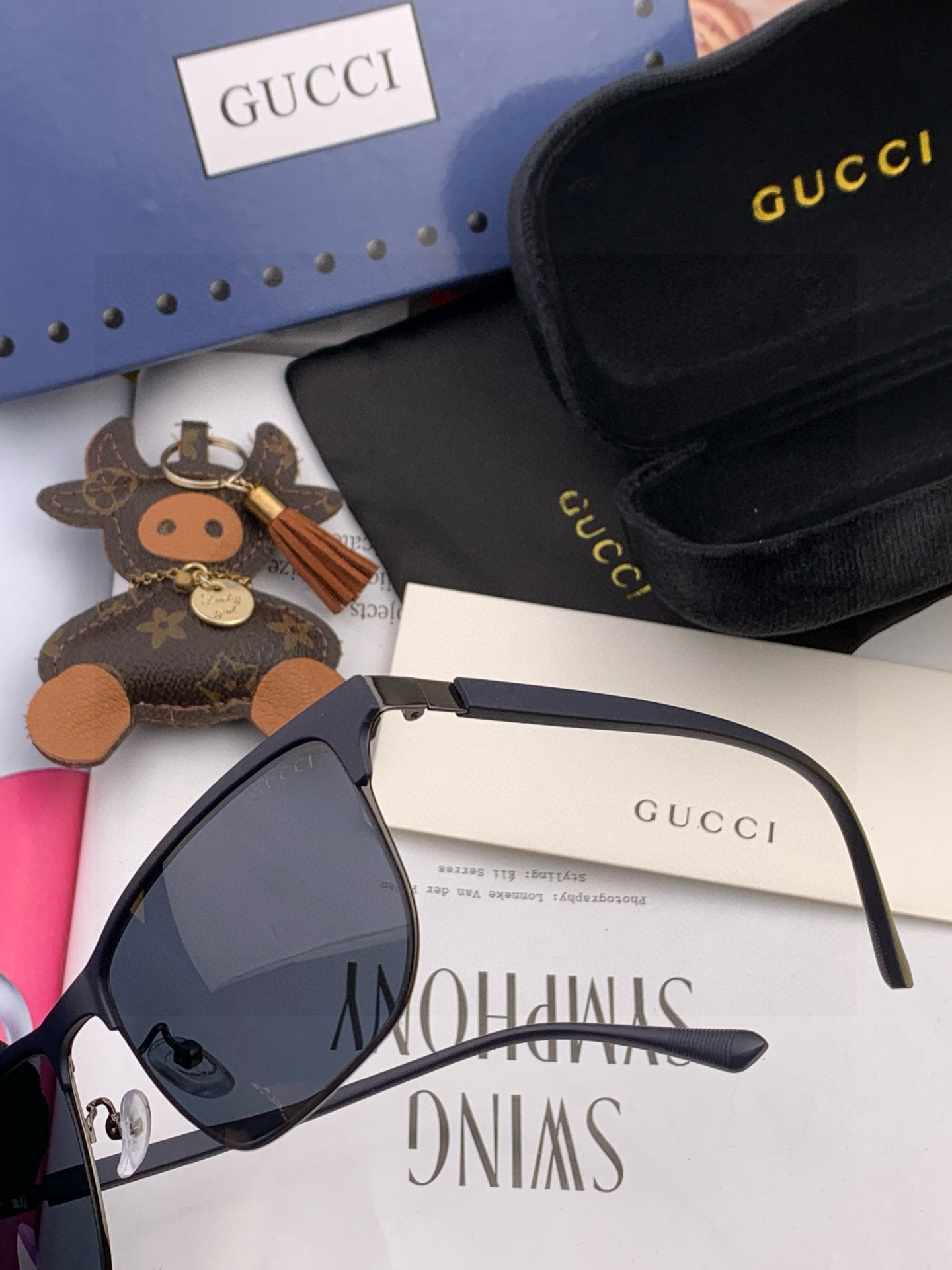 Gucci 。 高品质男女款墨镜 👍 进口宝丽来偏光镜片 。 开车钓鱼都可 。百搭显瘦墨镜韩版男士飞行员