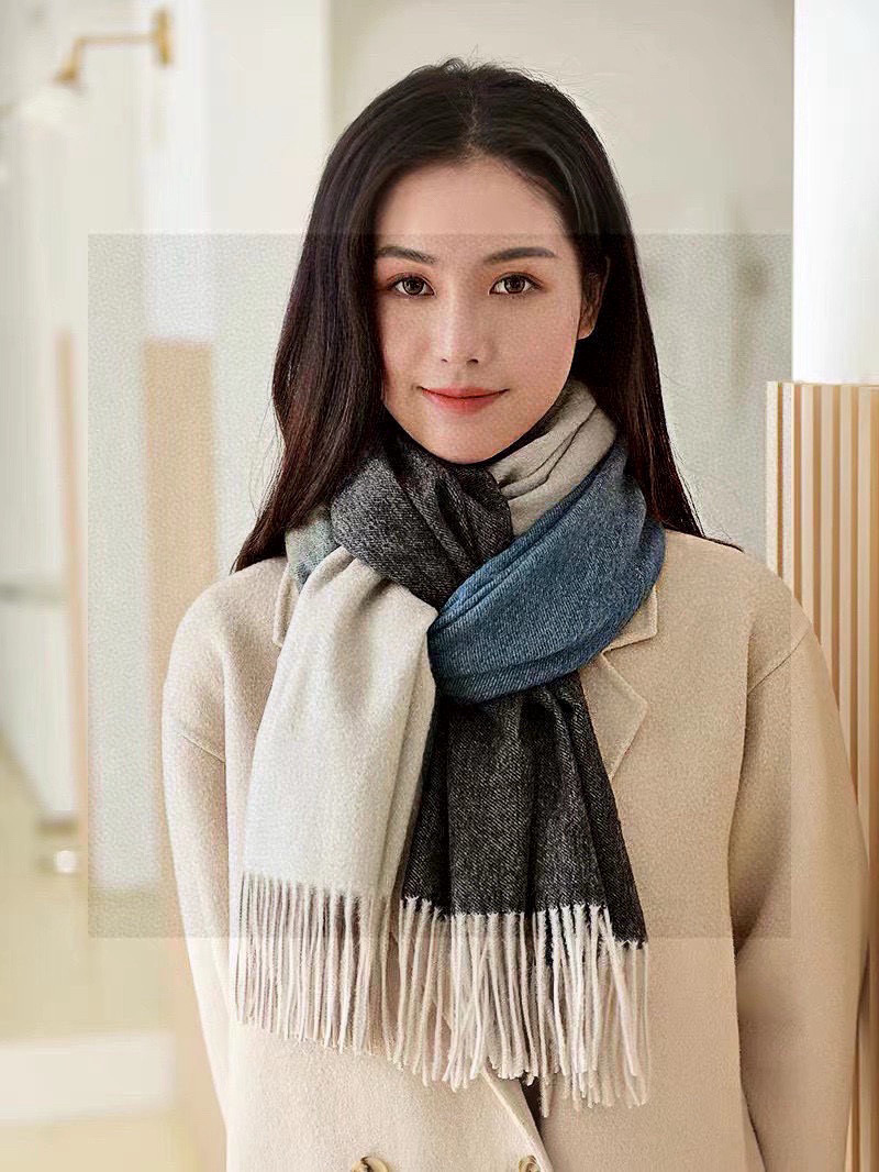 ✨✨太美了😍 爱马仕 情侣款 美到要尖叫😱专柜最新款🎊英伦欧美范儿「多色渐变」又是一款即时尚又实用的大围