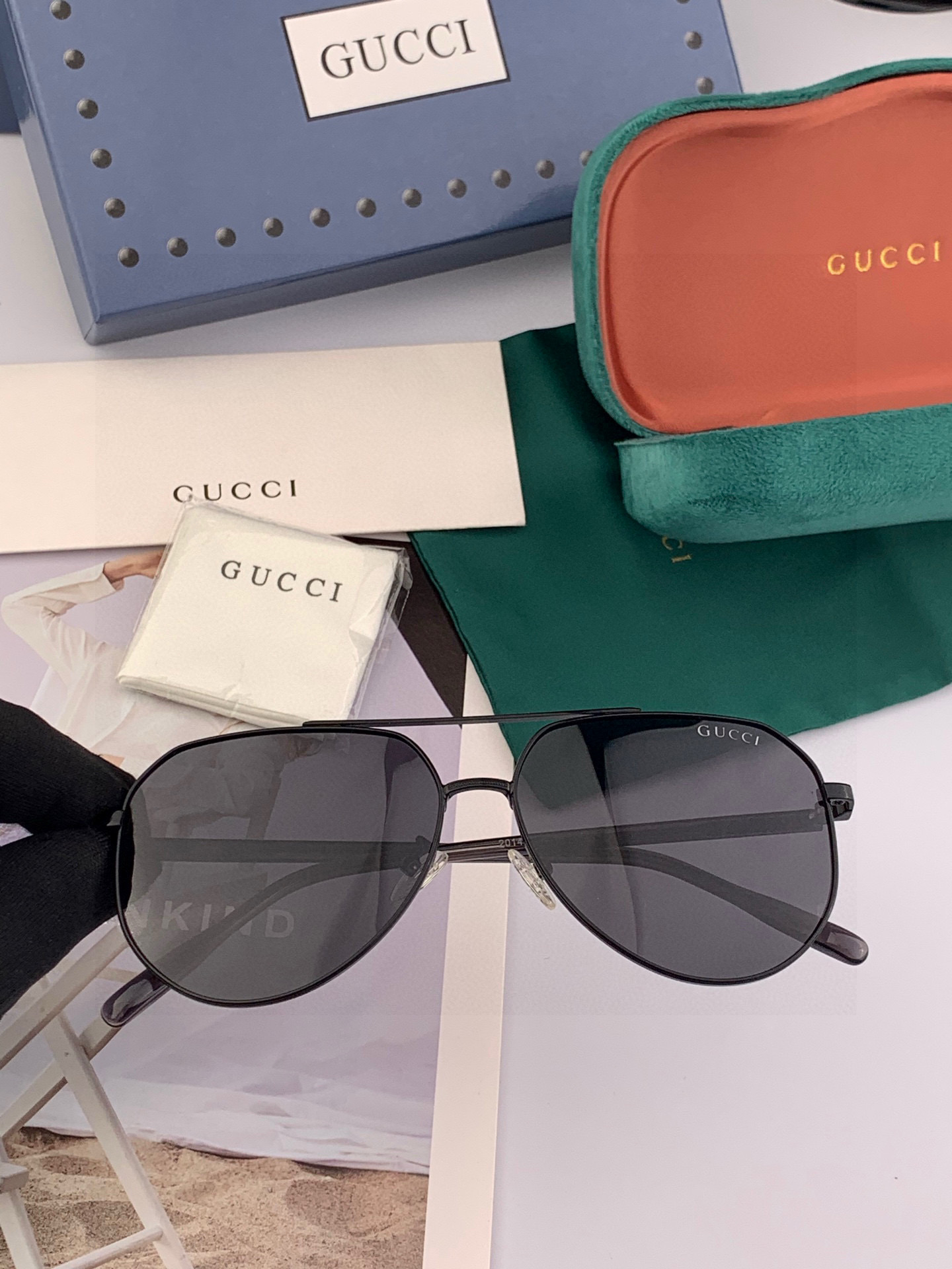 Gucci 。 高品质男女款墨镜 👍 进口宝丽来偏光镜片 。蛤蟆镜 开车钓鱼都可 。百搭显瘦墨镜韩版男士