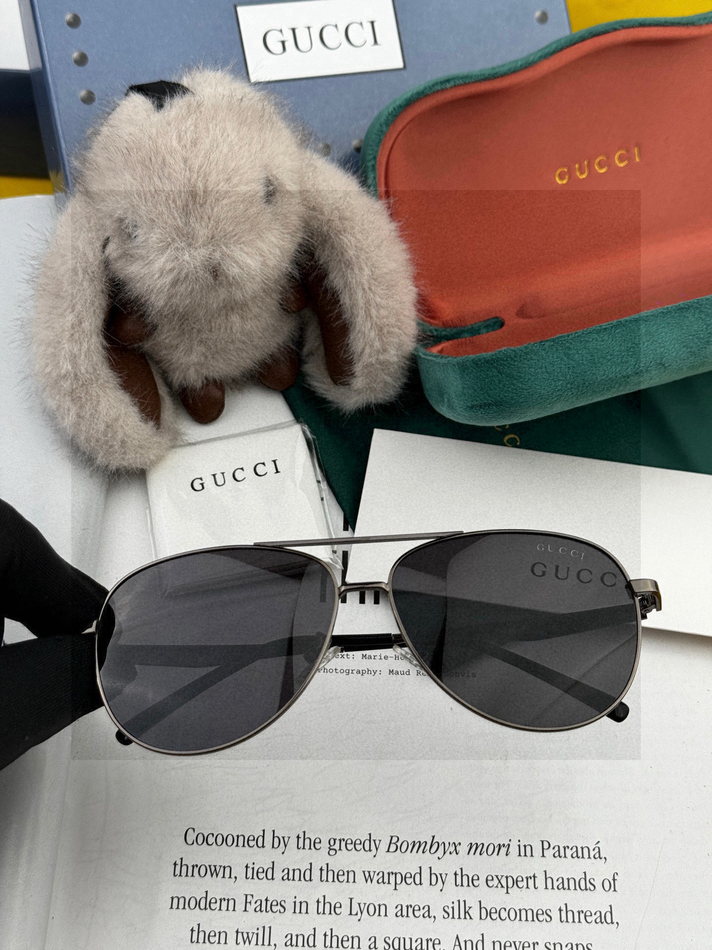 Gucci 。 高品质男女款墨镜 👍 进口宝丽来偏光镜片 。蛤蟆镜 开车钓鱼都可 。百搭显瘦墨镜韩版男士