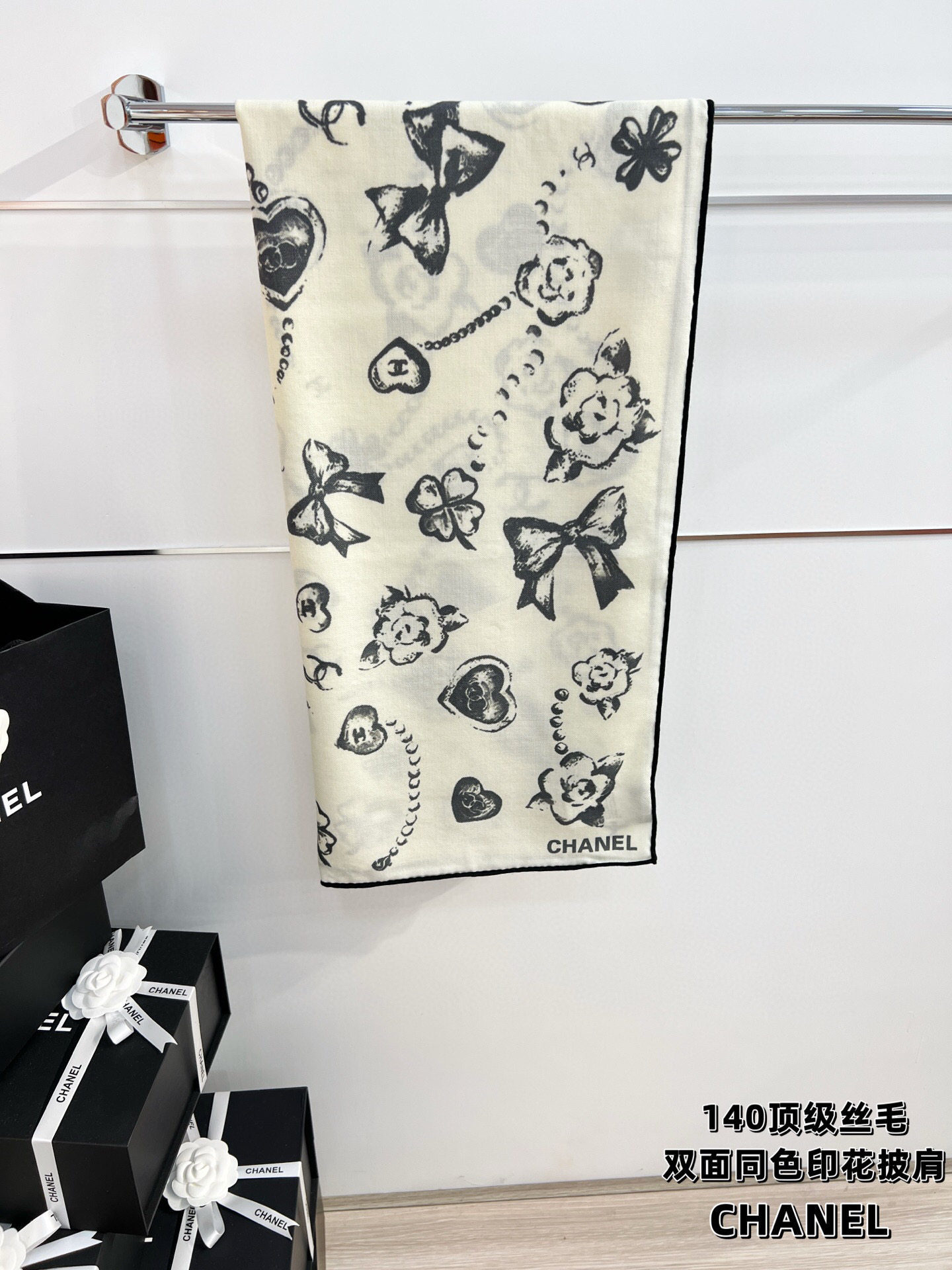 Chanel ~25秋冬新品～【爱心珍珠四叶草】【140双面丝毛披肩】手工卷边丝毛方巾（30%桑蚕丝70