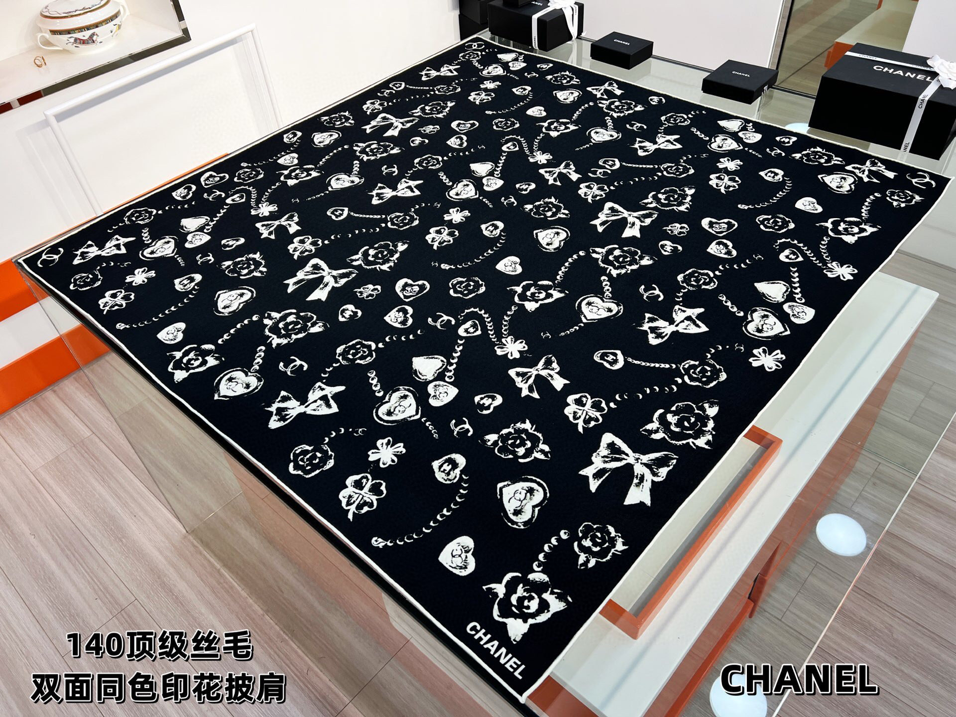 Chanel ~25秋冬新品～【爱心珍珠四叶草】【140双面丝毛披肩】手工卷边丝毛方巾（30%桑蚕丝70