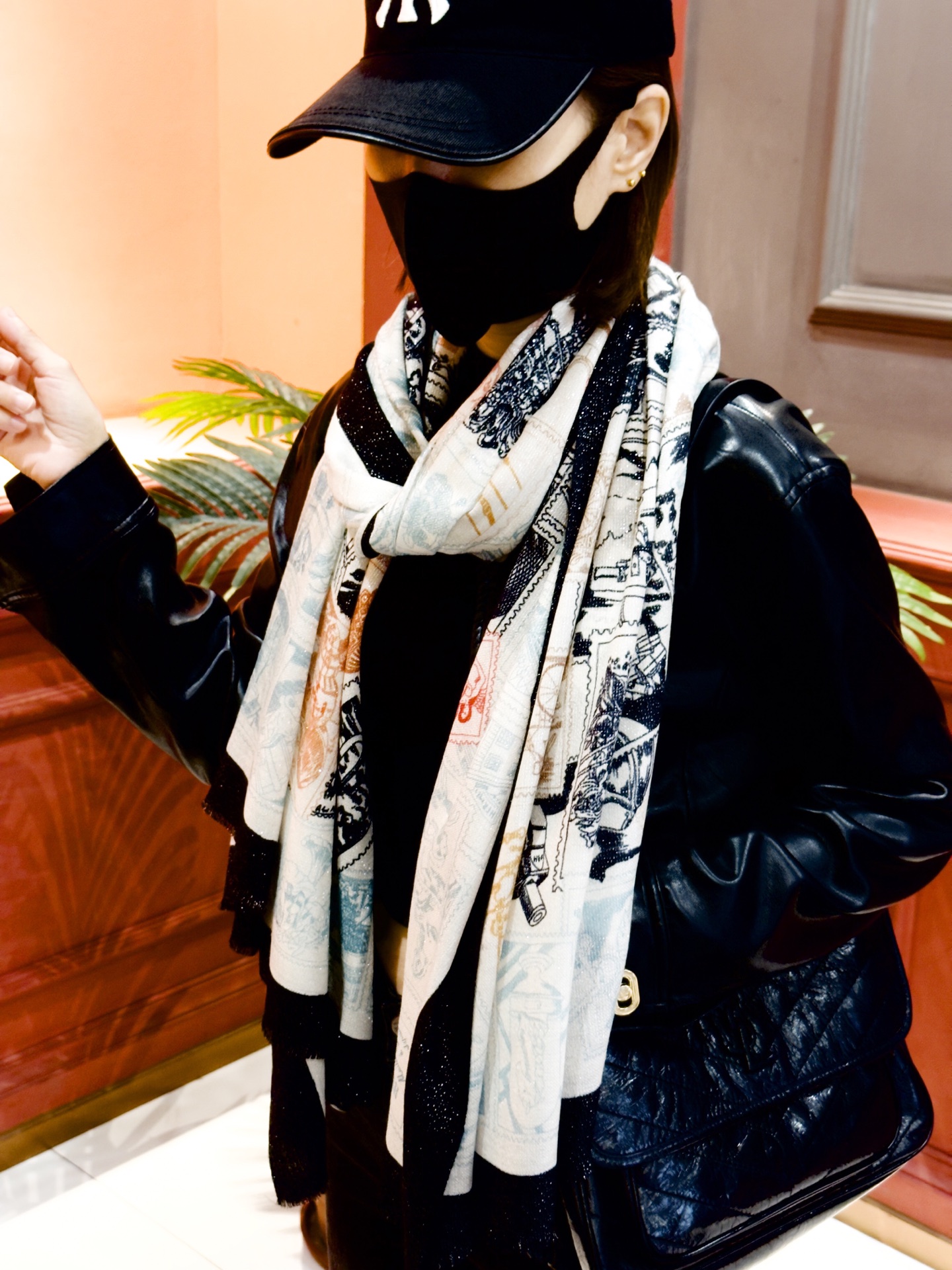 会发光发亮的围巾 羊绒新款🆕👏买了都说好看‼️推荐💕爱马仕羊绒方巾，顶级工艺超值‼️爱马仕专柜爆款🎁💟立