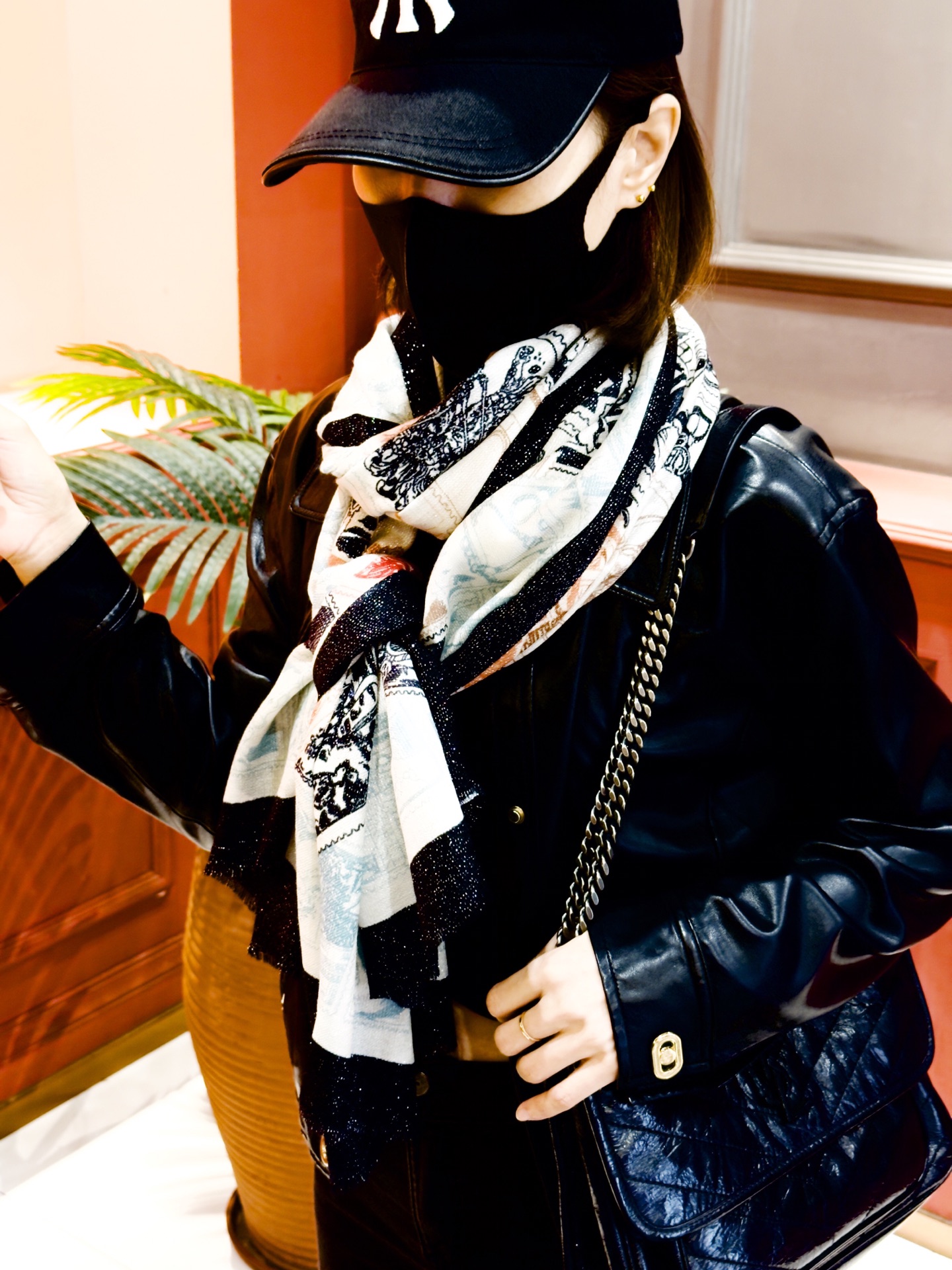 会发光发亮的围巾 羊绒新款🆕👏买了都说好看‼️推荐💕爱马仕羊绒方巾，顶级工艺超值‼️爱马仕专柜爆款🎁💟立