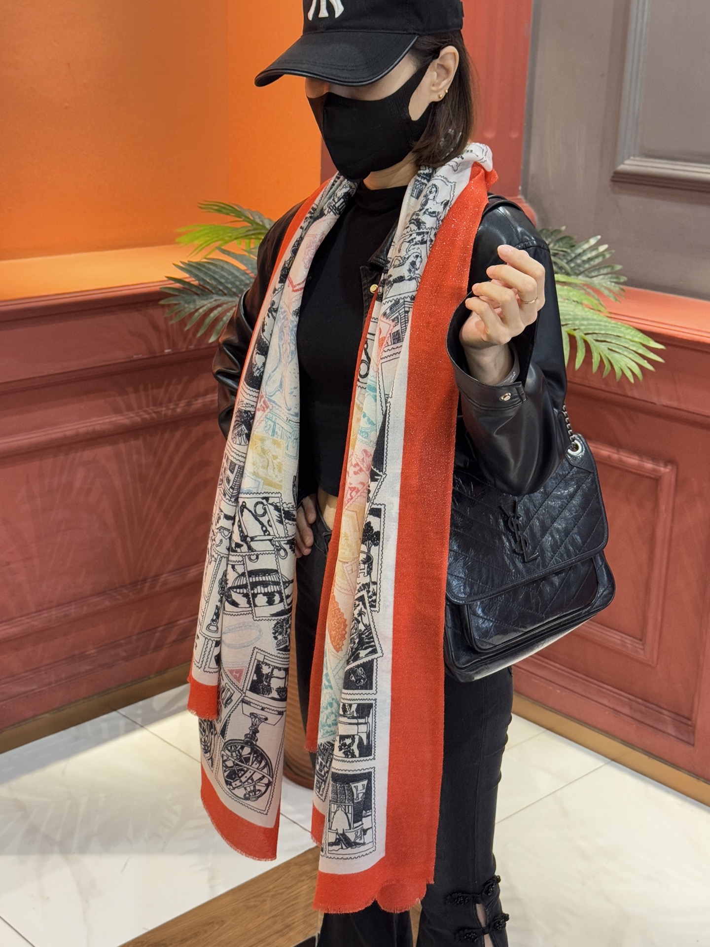 会发光发亮的围巾 羊绒新款🆕👏买了都说好看‼️推荐💕爱马仕羊绒方巾，顶级工艺超值‼️爱马仕专柜爆款🎁💟立