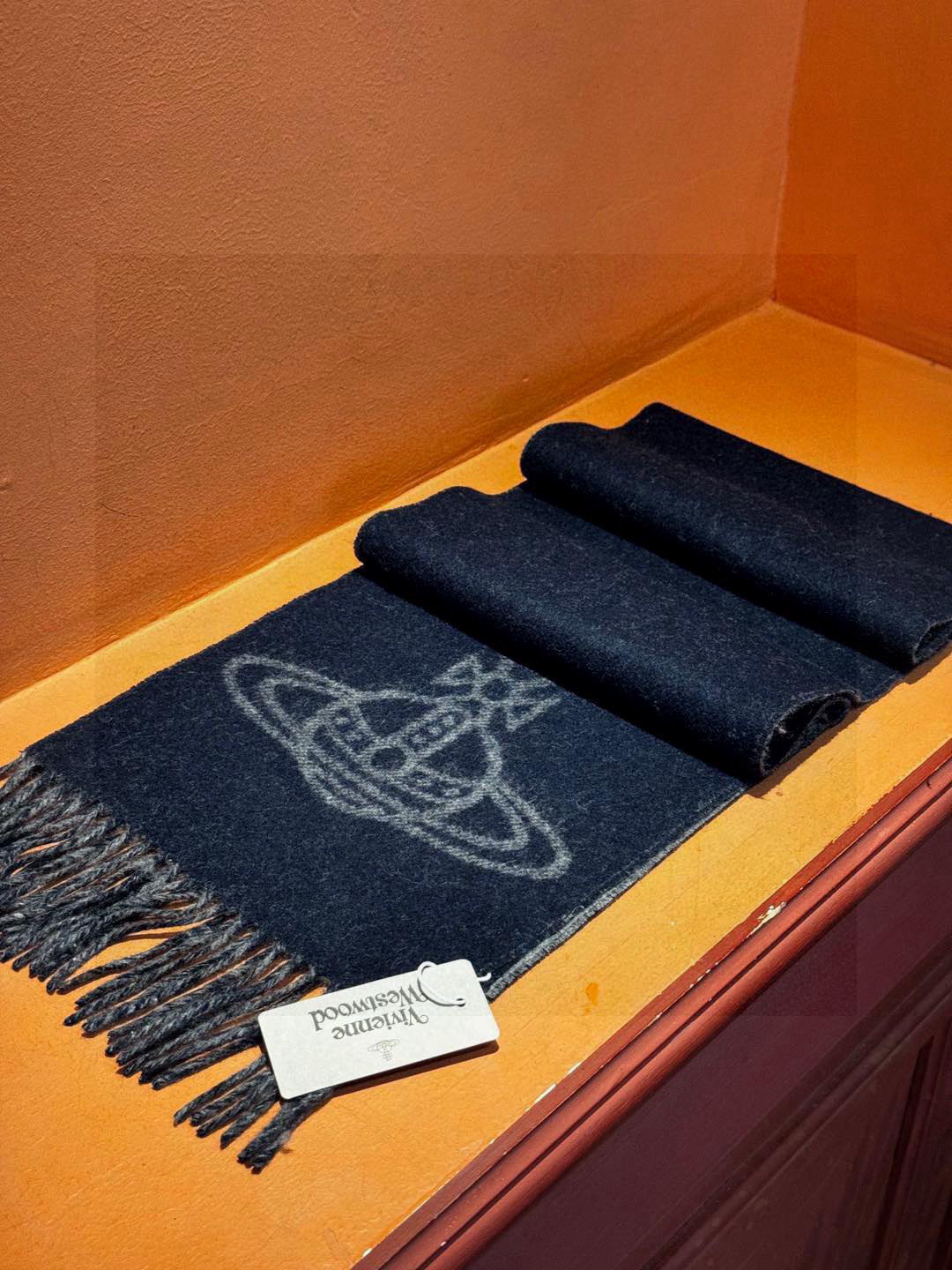 原单品质！英国朋克教母“太后Vivienne Westwood”最爱的土星❗❗从精神上，Vivenne 