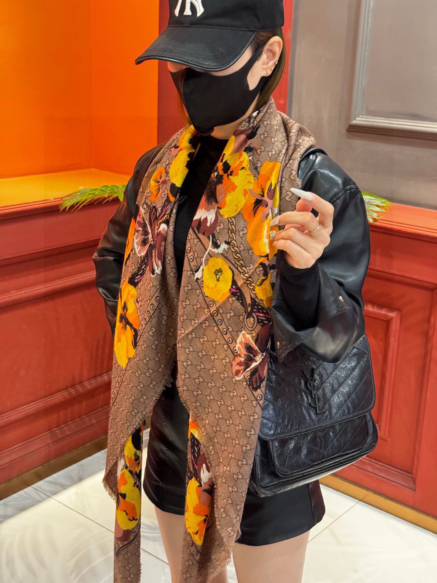 爆款出货 真正的海外原版货——从海外买的正品花了一个月画稿打版，要做咱们就做最好的💯 一花四色每色都把我