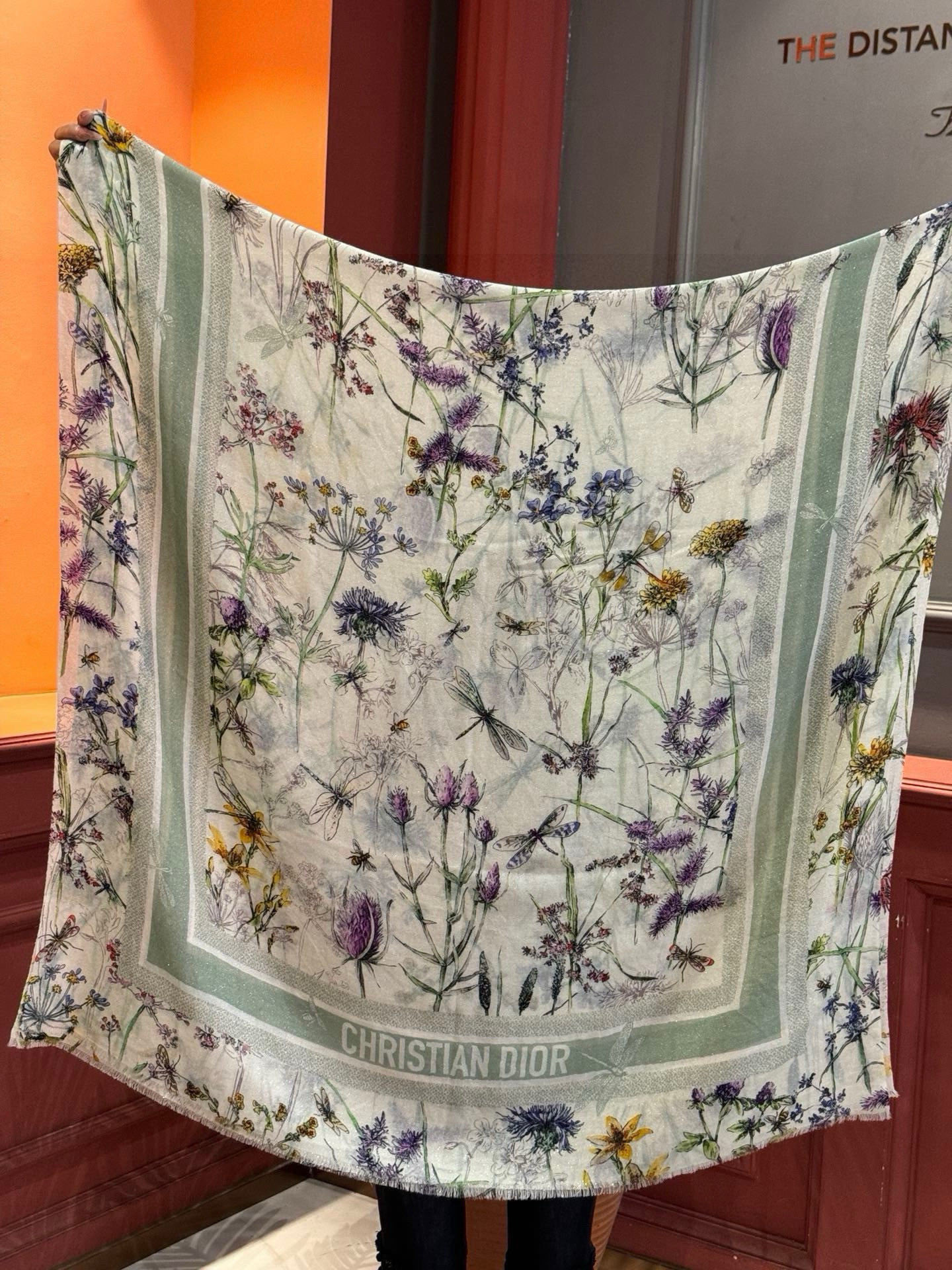 （会发光发亮的围巾）💃🏻💃🏻D家【D太阳女神银丝长巾】‼️抢‼️VIP推荐 ‼️👍下手一定要快【高端 大