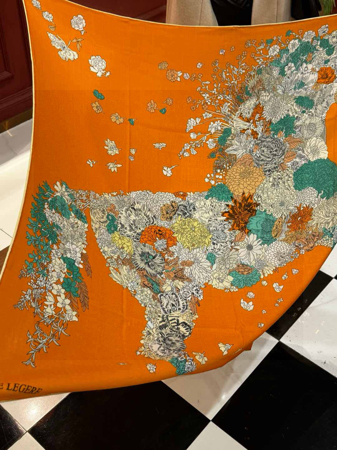 ❤ 双面同色【▪️卓尔不凡，高级有气场！！】非常抬人，带点故事的精彩！永远加分的hermes艺术单品！美