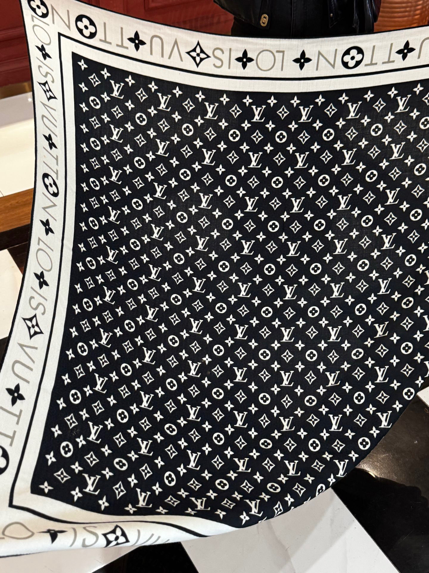 MONOGRAM INFINITY 140丝毛方巾【140顶级丝毛双面同色】Monogram Infin