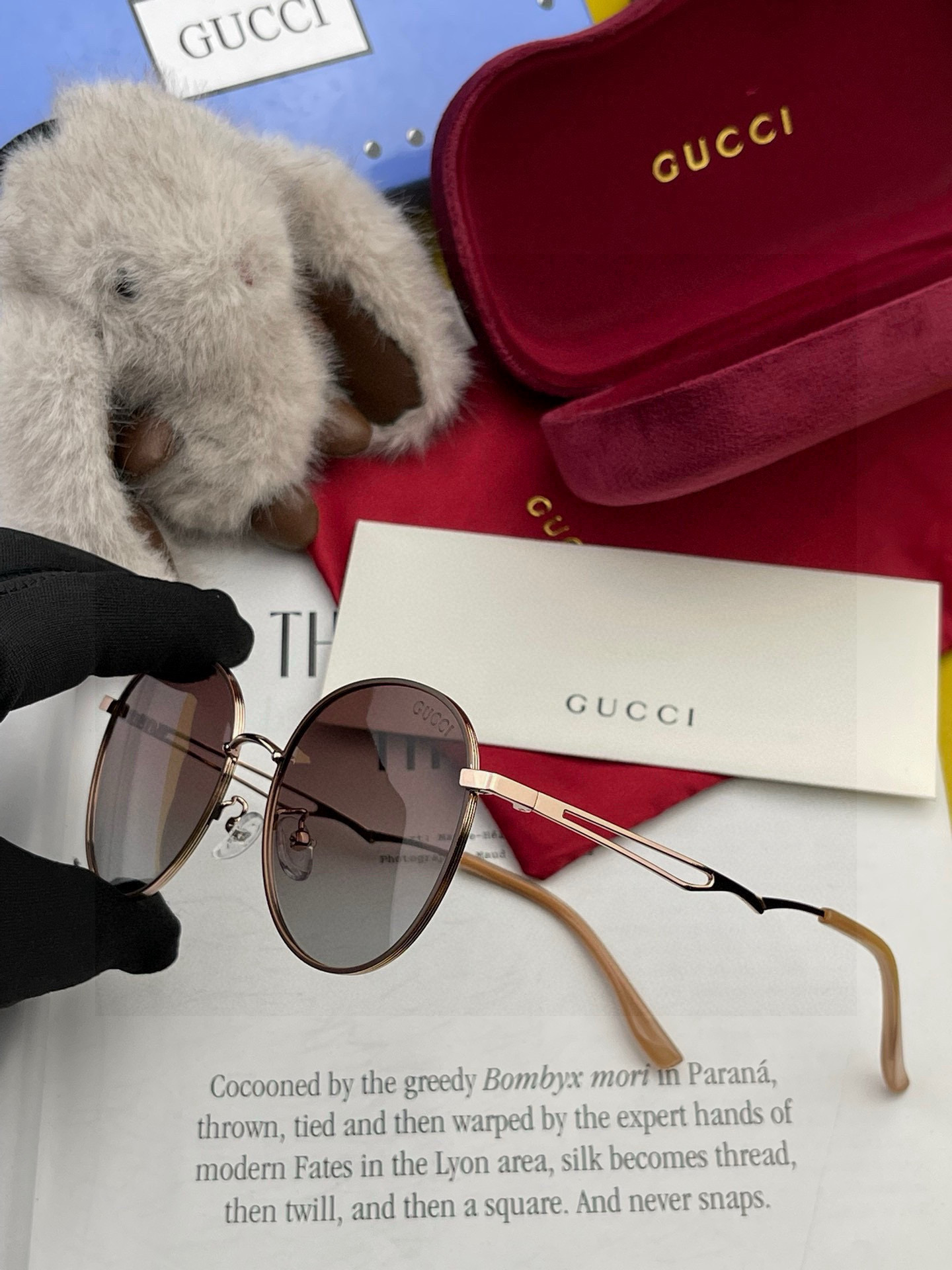 GUCCI 2025开春新款 最新款圆框太阳镜 各路网红纷纷带起气场满分‼️ 俏皮甜美.上脸效果更佳.金