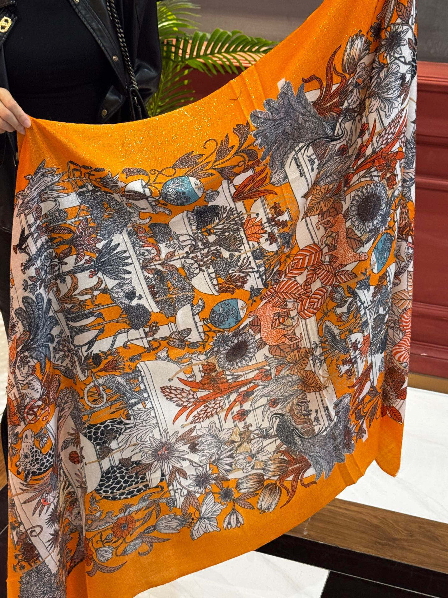 会发光发亮的围巾 羊绒新款🆕👏买了都说好看‼️推荐💕爱马仕双面同色羊绒方巾，【奇珍乐园】顶级工艺超值‼️