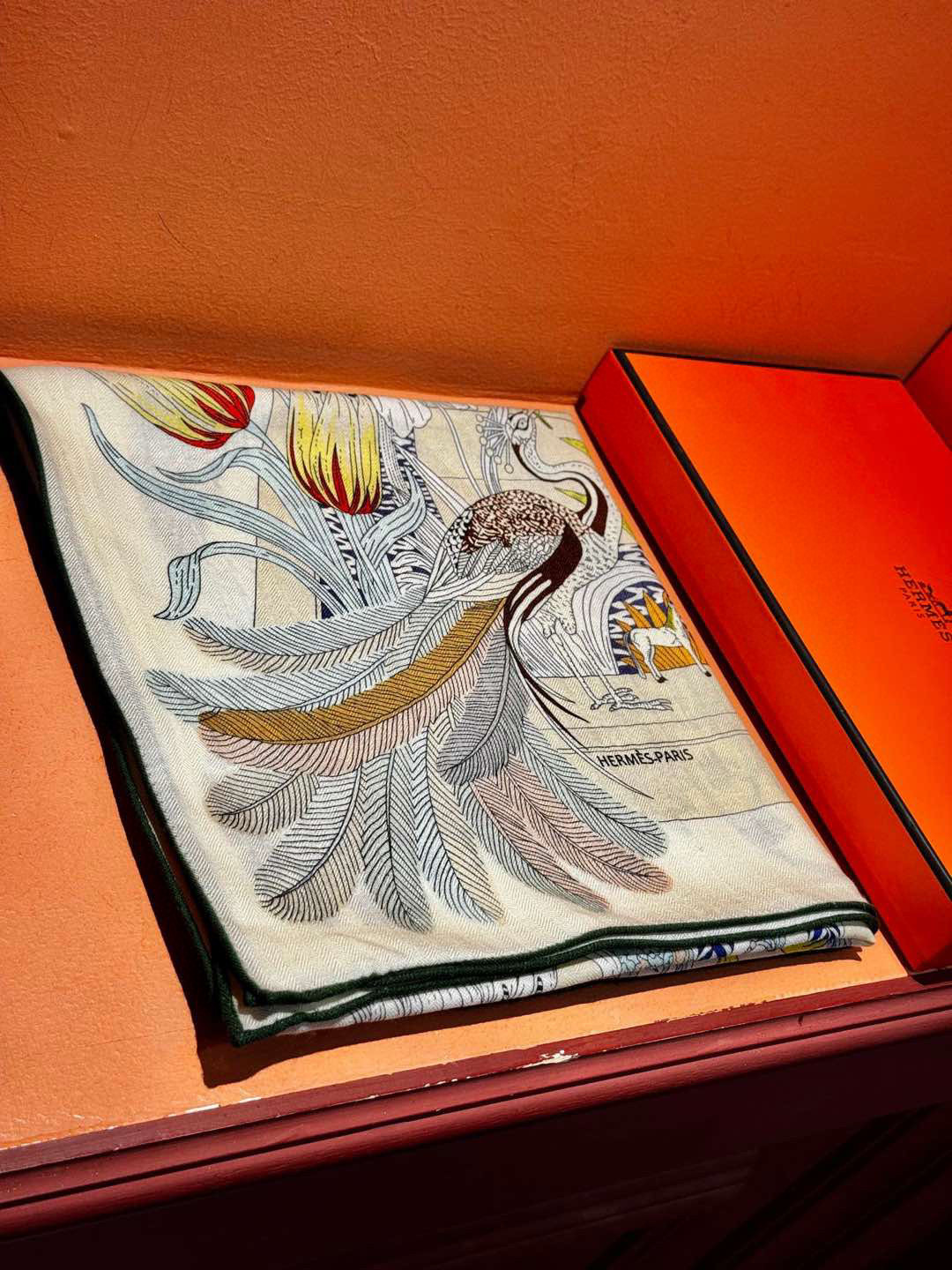 羊绒新款🆕👏买了都说好看‼️推荐💕爱马仕双面同色羊绒方巾，【奇珍乐园双面同色140】顶级工艺超值‼️爱马