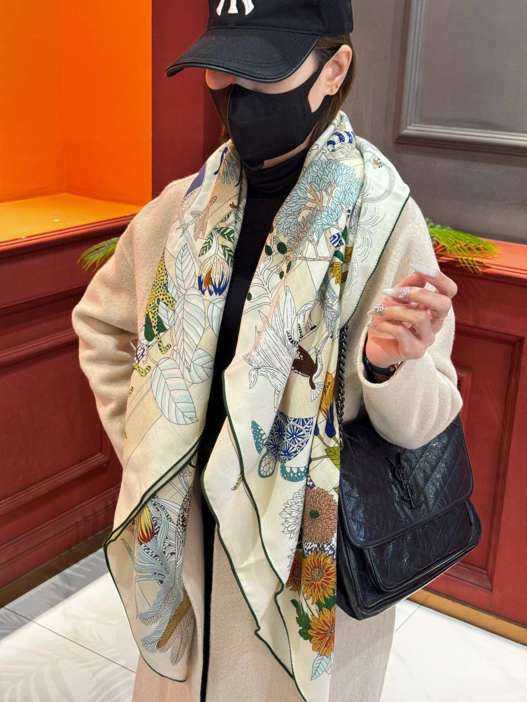 羊绒新款🆕👏买了都说好看‼️推荐💕爱马仕双面同色羊绒方巾，【奇珍乐园双面同色140】顶级工艺超值‼️爱马