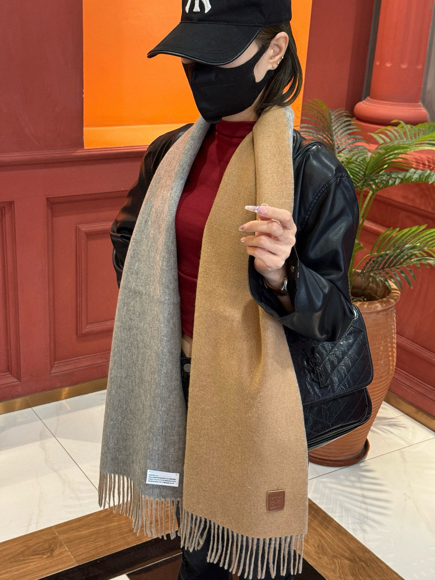 ✨✨太美了😍罗意威 情侣款 美到要尖叫😱专柜最新款🎊英伦欧美范儿 又是一款即时尚又实用的大围巾&长巾，🎆