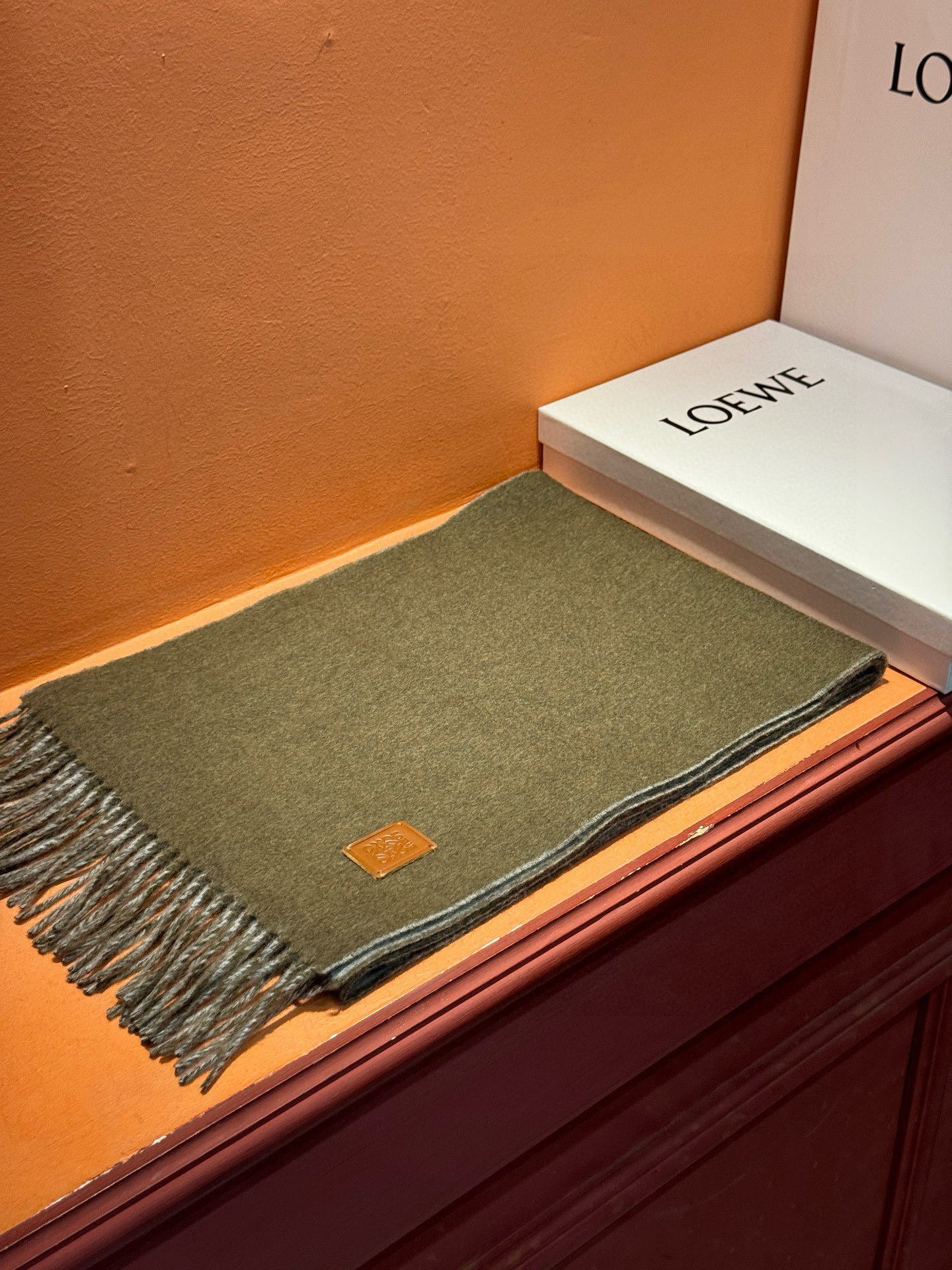 ✨✨太美了😍罗意威 情侣款 美到要尖叫😱专柜最新款🎊英伦欧美范儿 又是一款即时尚又实用的大围巾&长巾，🎆