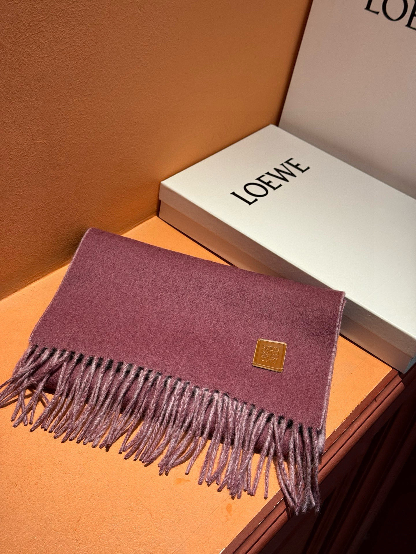 ✨✨太美了😍罗意威 情侣款 美到要尖叫😱专柜最新款🎊英伦欧美范儿 又是一款即时尚又实用的大围巾&长巾，🎆