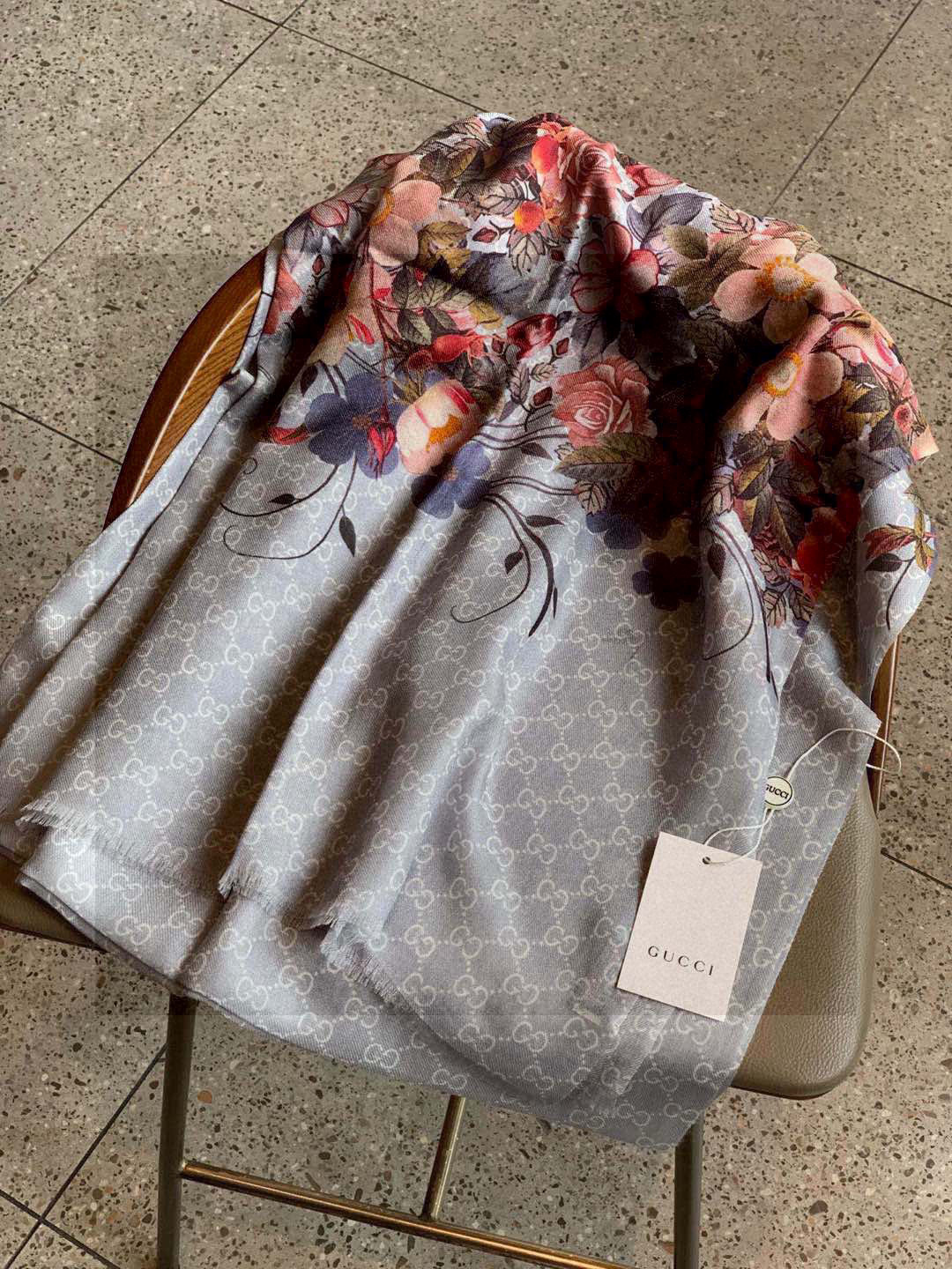 💟秀外慧中，美到过分❗️上身效果疯狂的喜欢❗️Gucci New~300支高端戒指绒！真心美爆了的设计，