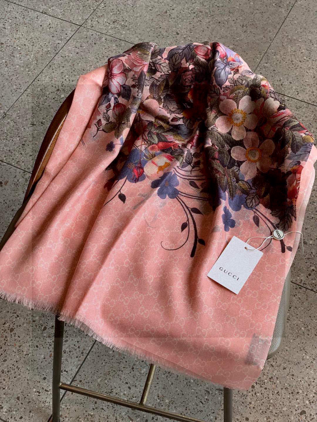 💟秀外慧中，美到过分❗️上身效果疯狂的喜欢❗️Gucci New~300支高端戒指绒！真心美爆了的设计，