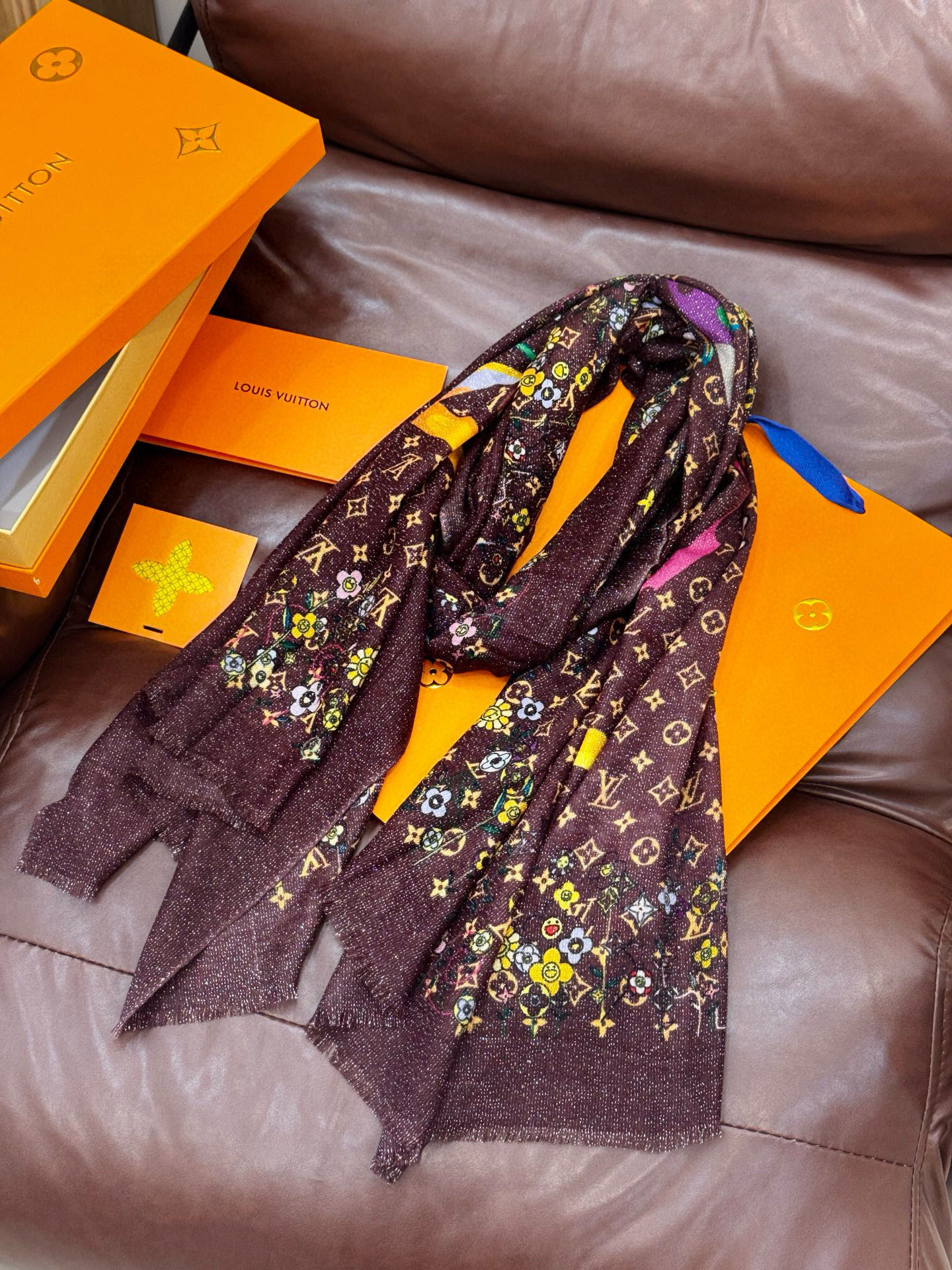 会发光发亮的围巾25年新品🌈上新 专柜同步材质 LV x TM Monogram SuPerflat F