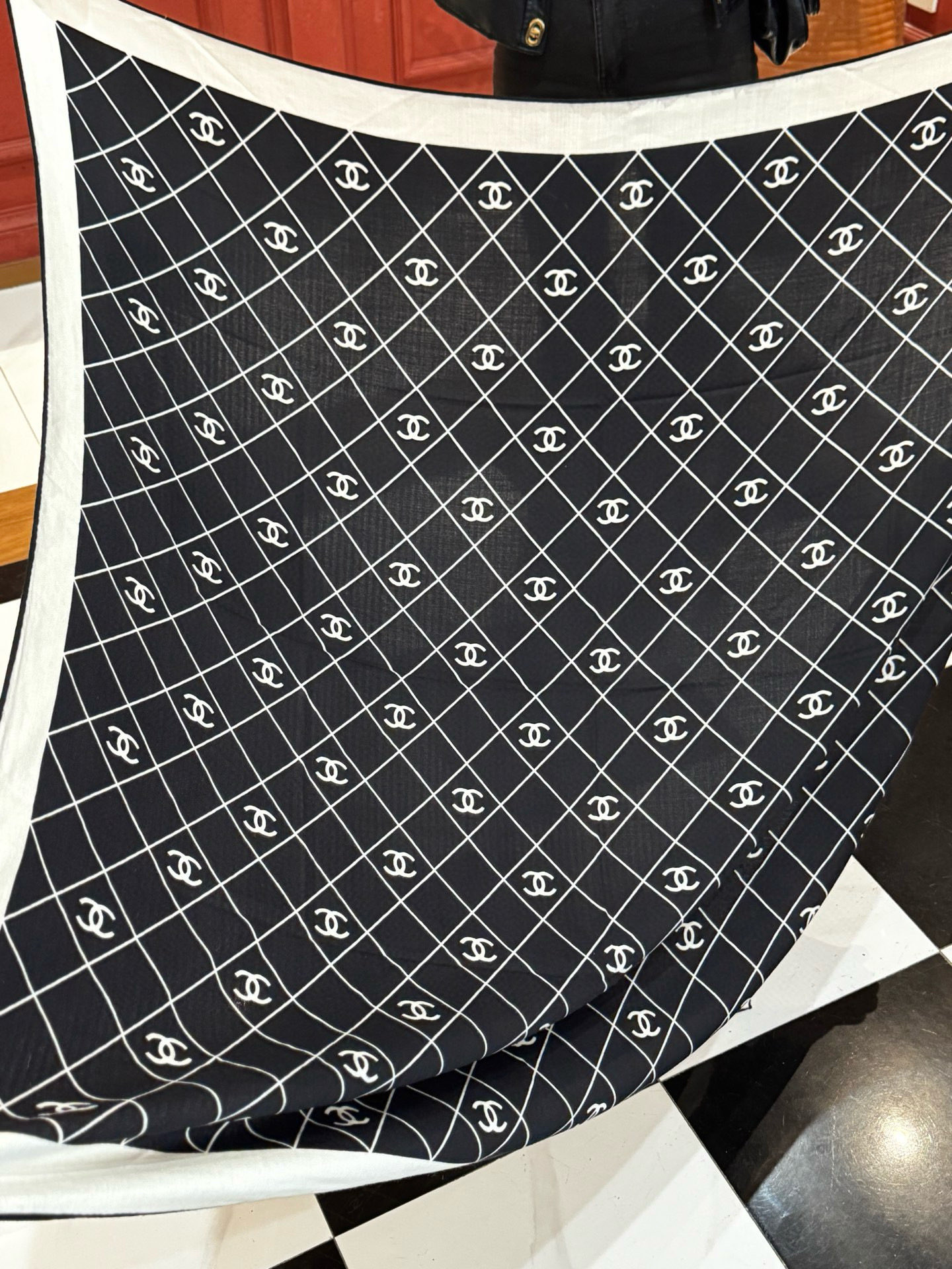 【升级双面同色 加密面料】 上新❤️ 140*140台版印花 黑白二色 高级都市新贵！山茶花的再一次邂逅