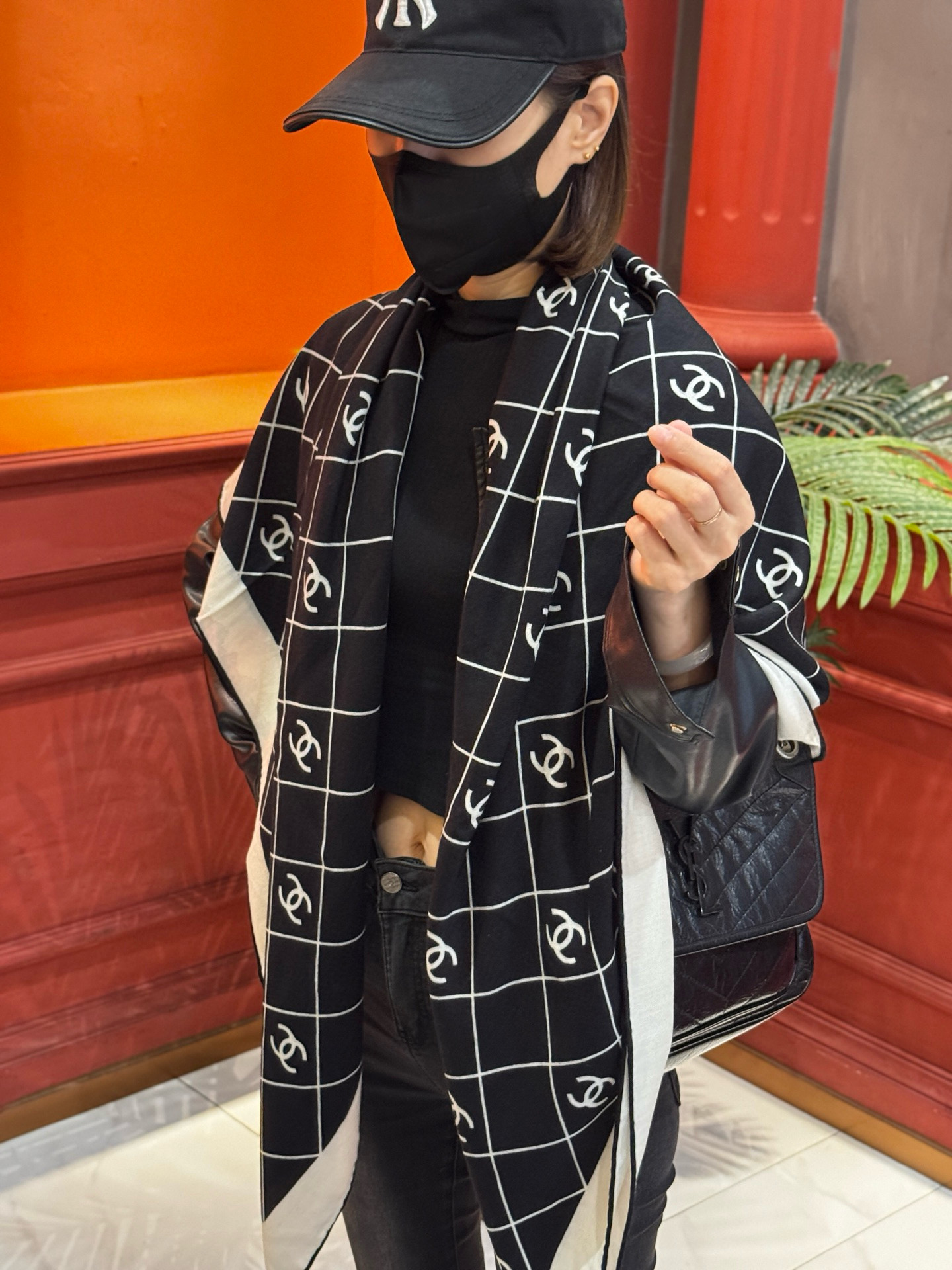 【升级双面同色 加密面料】 上新❤️ 140*140台版印花 黑白二色 高级都市新贵！山茶花的再一次邂逅