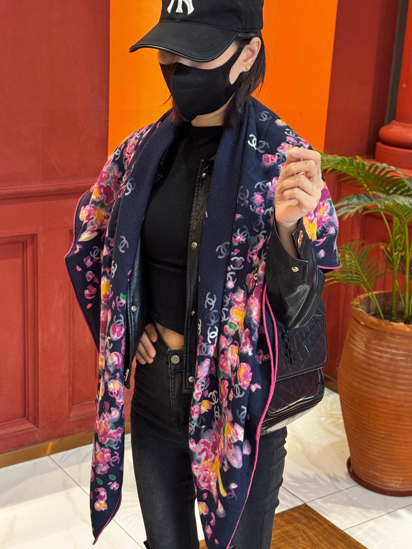 🌸·春日碎花20。 Chanel 140丝毛双面披肩25新款碎花花披肩超级有氛围感135*135cm的大