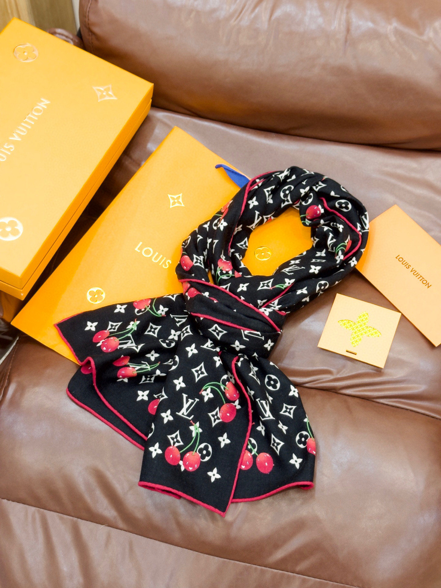 LV X TM MONOGRAMCERISE 【双面丝毛同色】LV × TM Monogram Ceri