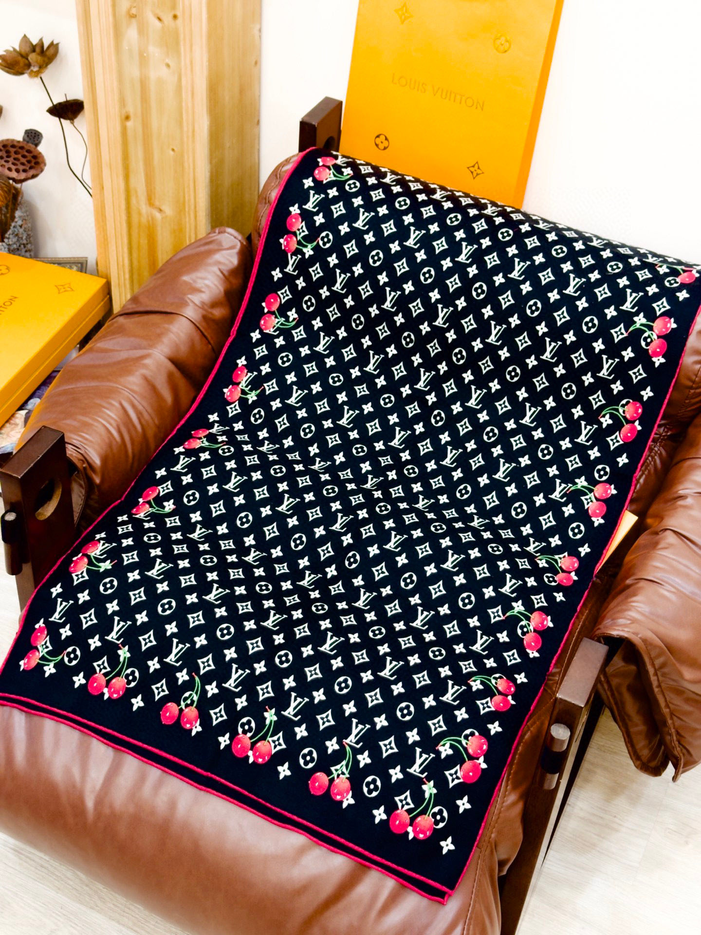 LV X TM MONOGRAMCERISE 【双面丝毛同色】LV × TM Monogram Ceri