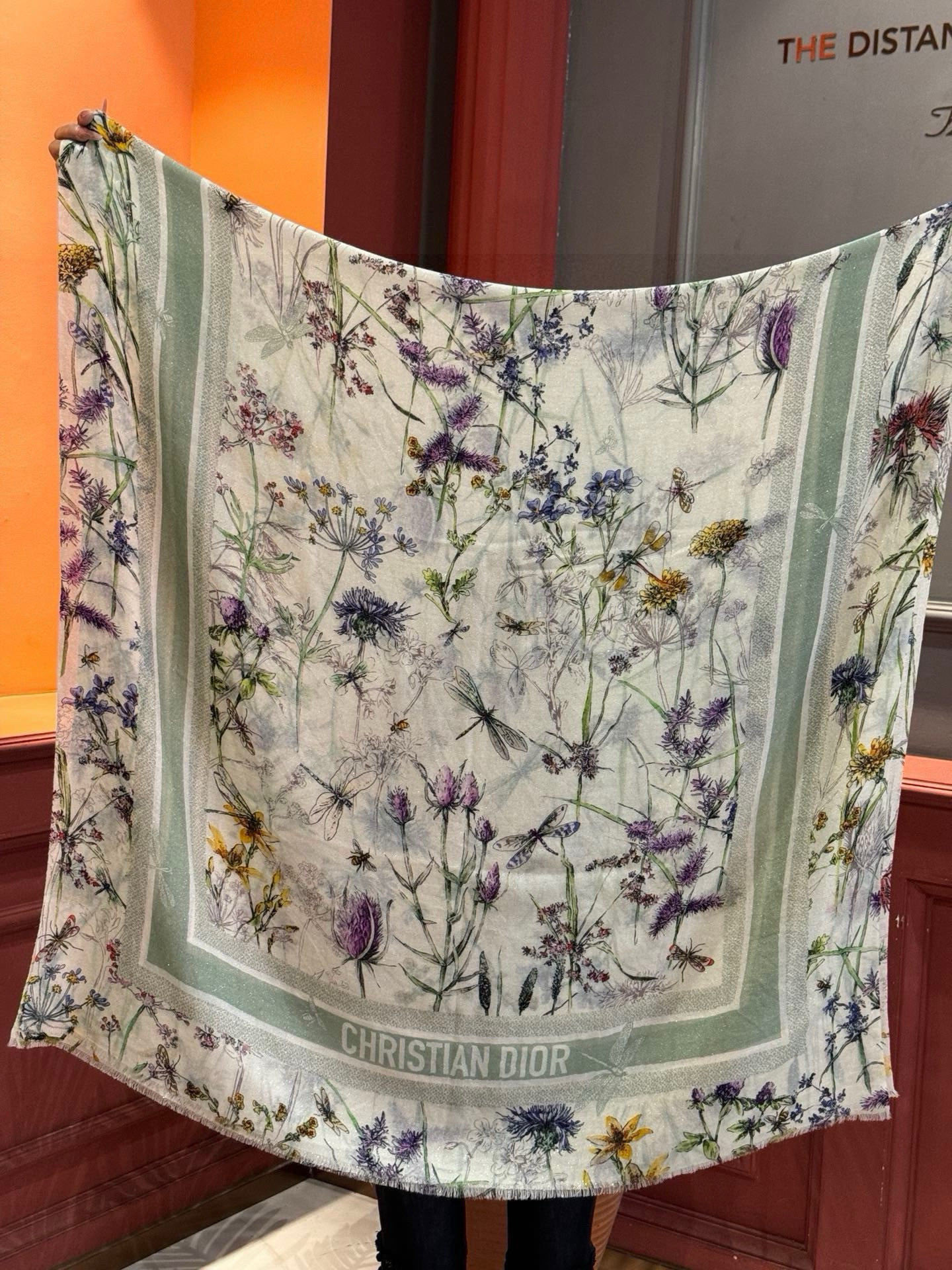 （会发光发亮的围巾）💃🏻💃🏻D家【D太阳女神银丝长巾】‼️抢‼️VIP推荐 ‼️👍下手一定要快【高端 大