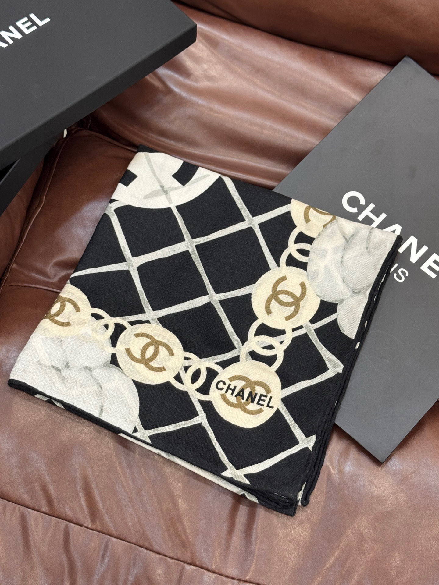 📦新款💖💖🏻🏻【山茶花印花140】140丝绒双面同色印花方巾‼️抢‼️VIP推荐 ‼️下手一定要快【高端