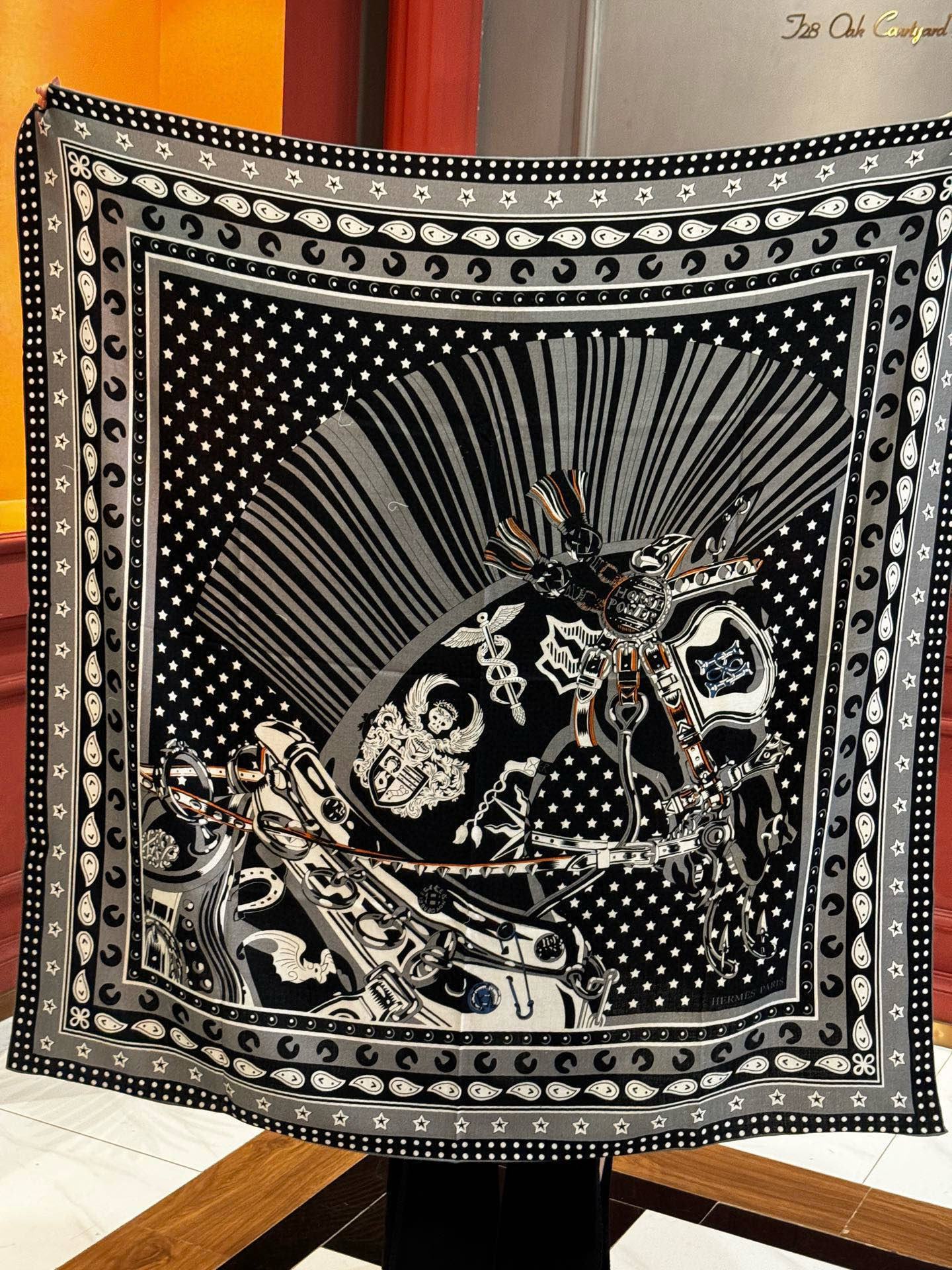 💟羊绒新款🆕👏👏买了都说好看‼️推荐💕爱马仕双面同色羊绒方巾【朋克骏马双面同色140】，顶级工艺超值‼️