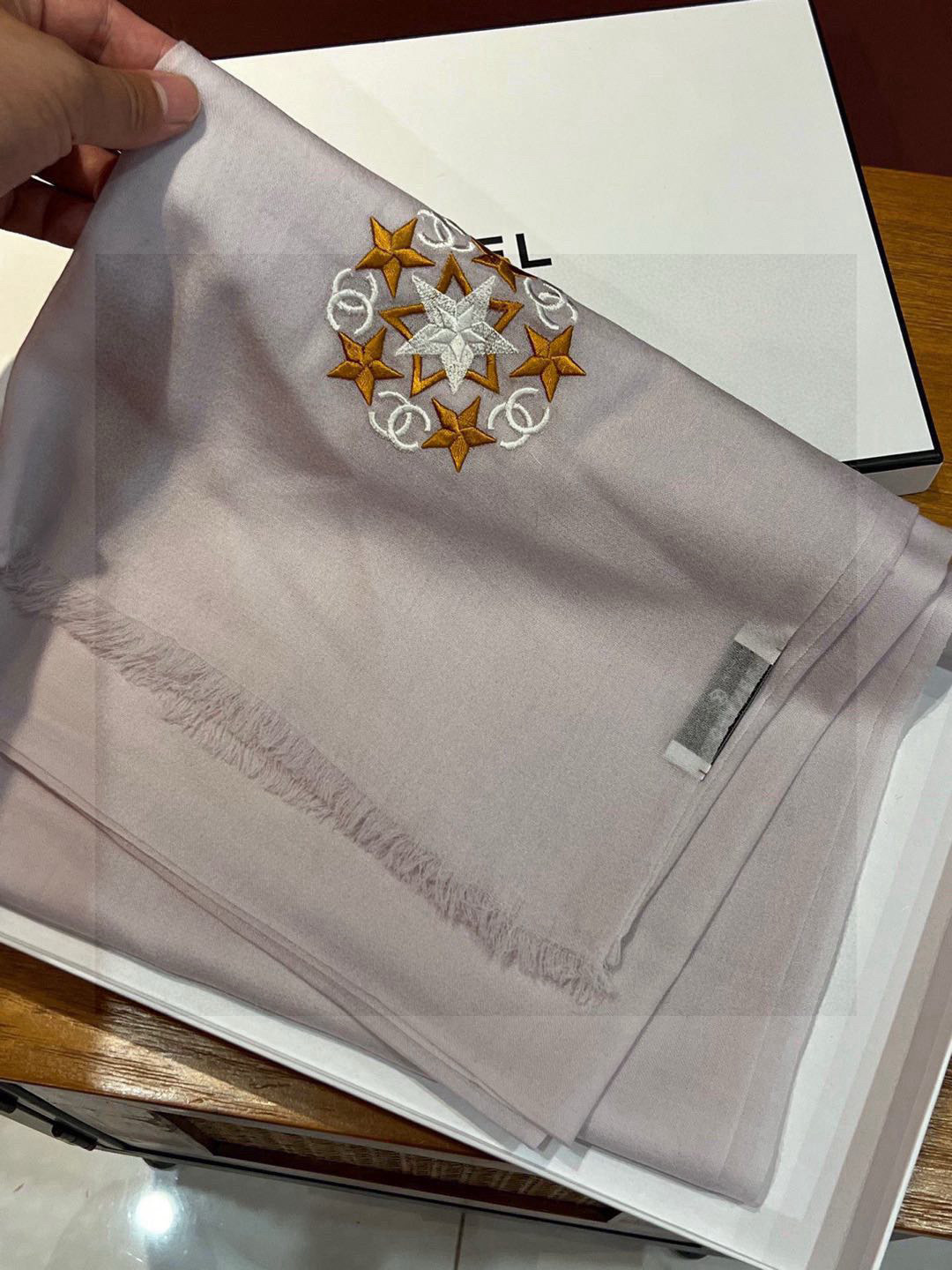 Chanel star✨系列.繼🚀後的力作.chanel載你們坐著火箭看星星❗️專櫃今年在內蒙外貿工廠下