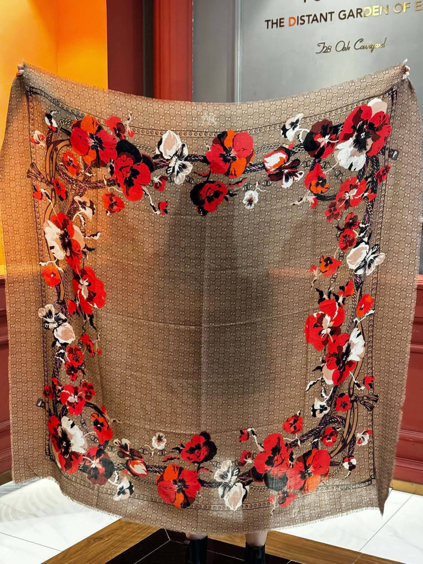 爆款出货 真正的海外原版货——从海外买的正品花了一个月画稿打版，要做咱们就做最好的💯 一花四色每色都把我