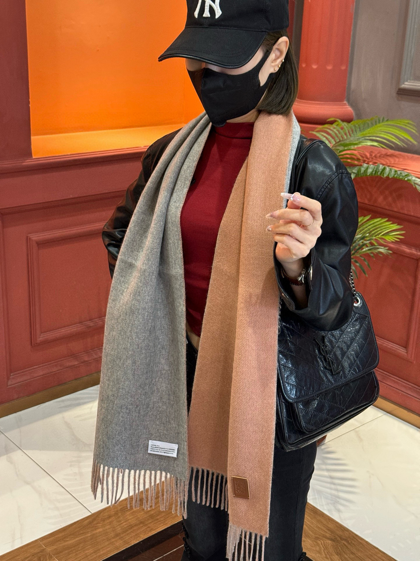 ✨✨太美了😍罗意威 情侣款 美到要尖叫😱专柜最新款🎊英伦欧美范儿 又是一款即时尚又实用的大围巾&长巾，🎆