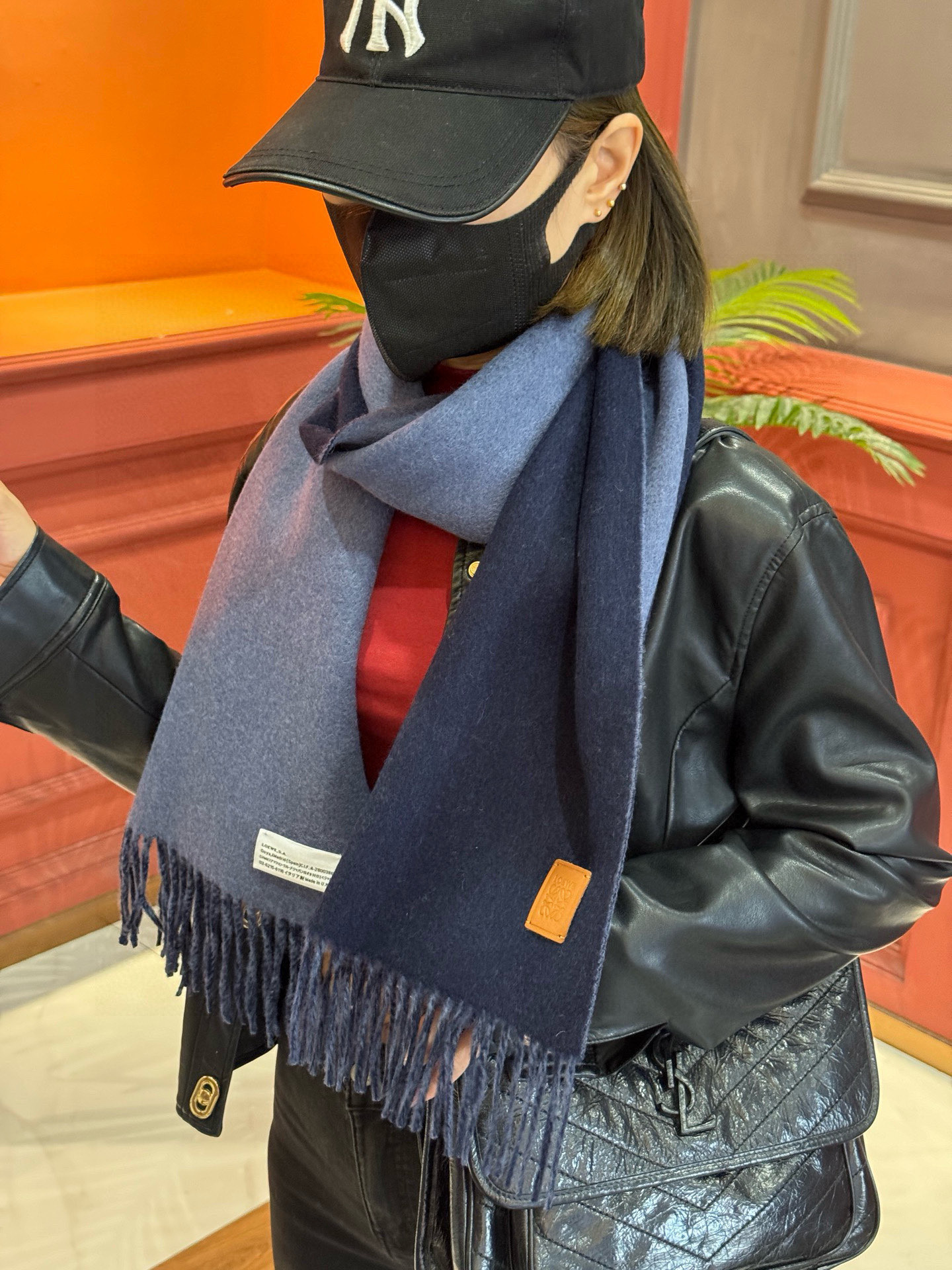 ✨✨太美了😍罗意威 情侣款 美到要尖叫😱专柜最新款🎊英伦欧美范儿 又是一款即时尚又实用的大围巾&长巾，🎆