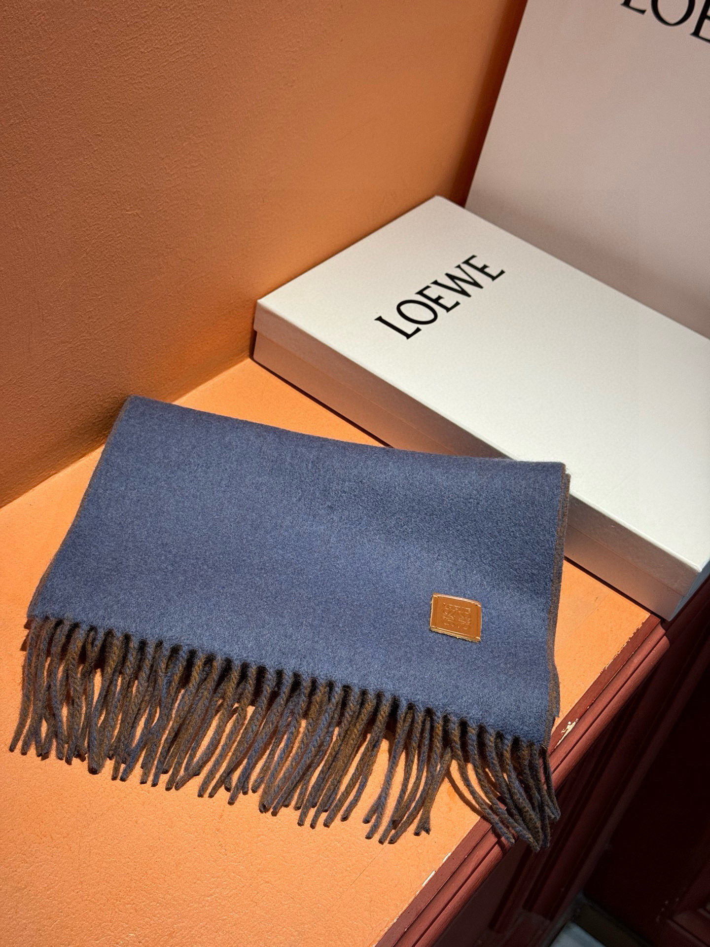 ✨✨太美了😍罗意威 情侣款 美到要尖叫😱专柜最新款🎊英伦欧美范儿 又是一款即时尚又实用的大围巾&长巾，🎆