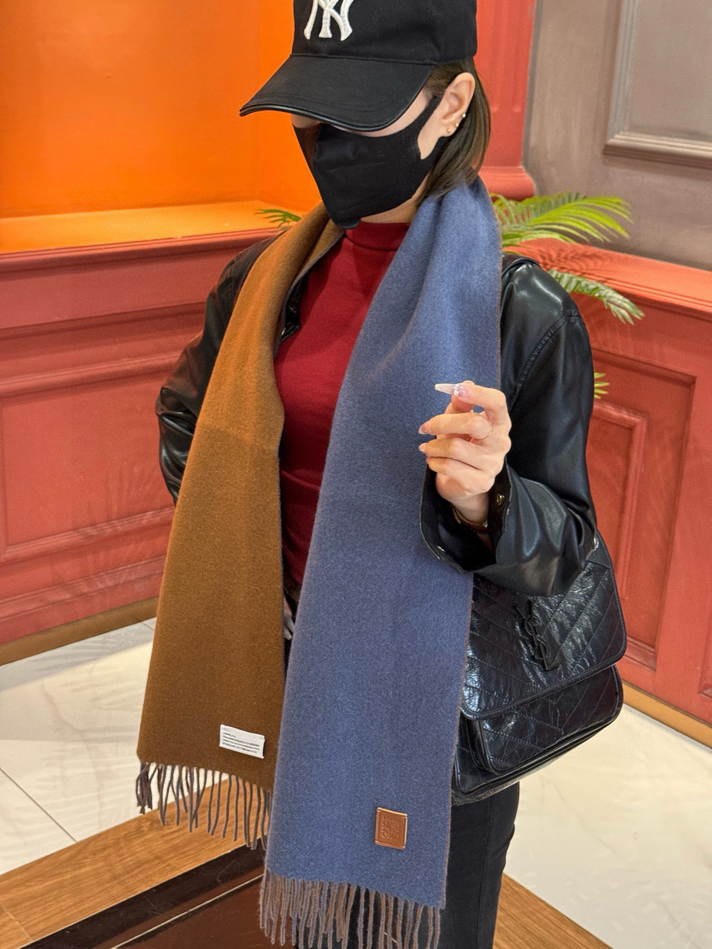 ✨✨太美了😍罗意威 情侣款 美到要尖叫😱专柜最新款🎊英伦欧美范儿 又是一款即时尚又实用的大围巾&长巾，🎆