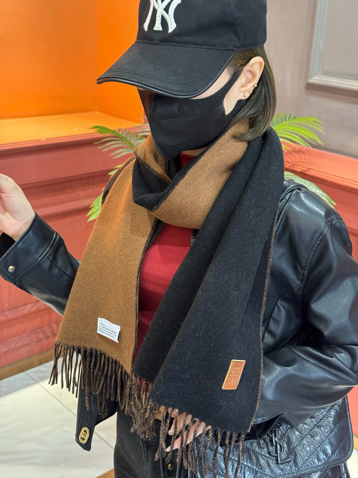 ✨✨太美了😍罗意威 情侣款 美到要尖叫😱专柜最新款🎊英伦欧美范儿 又是一款即时尚又实用的大围巾&长巾，🎆