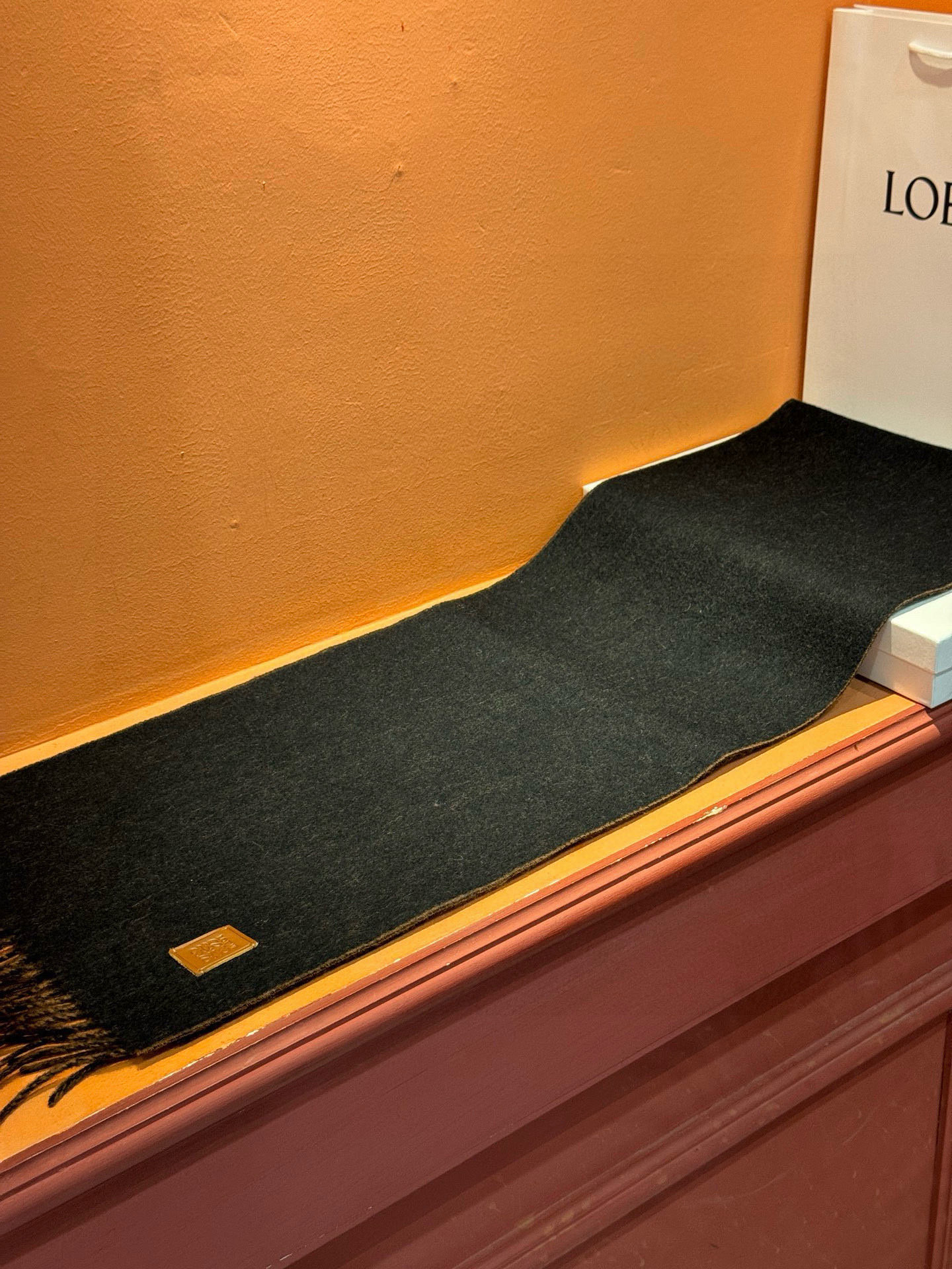 ✨✨太美了😍罗意威 情侣款 美到要尖叫😱专柜最新款🎊英伦欧美范儿 又是一款即时尚又实用的大围巾&长巾，🎆