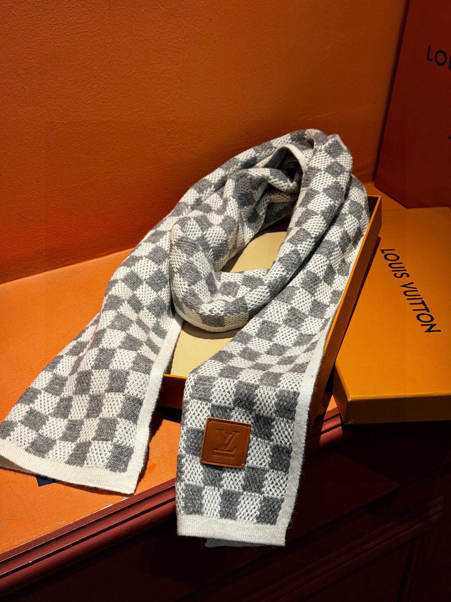 顶级原版 怒赞推荐‼️高端男士款~超级无敌软糯的男士羊绒围巾👍L家ZG同步在售，这个价格真的无敌超值！亲