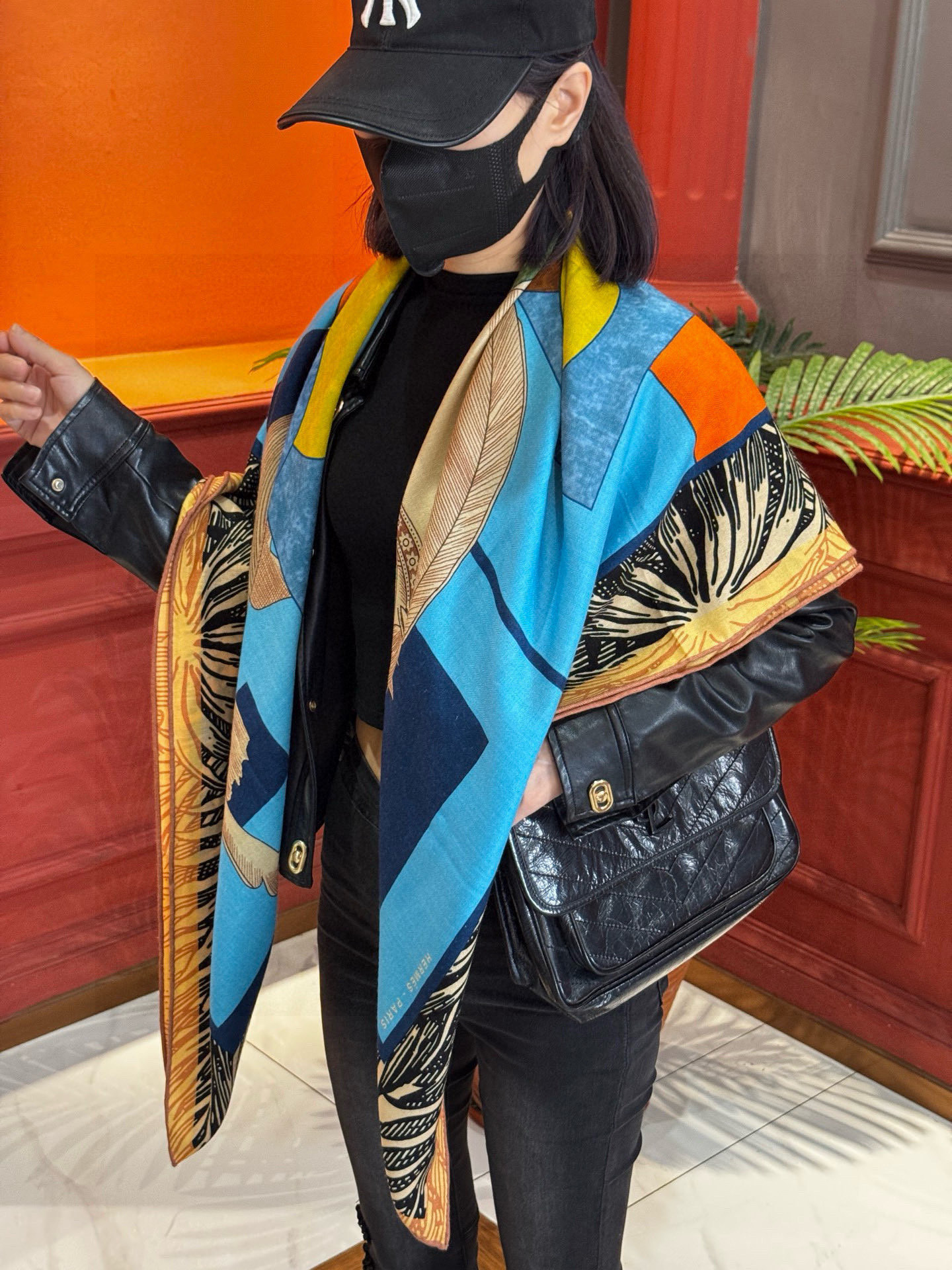 H，目前最热门的 “超现实爱马仕枢纽” 风靡全宇宙，听名字就充斥着未来空间♥️艺术品一样的存在，会绝版的