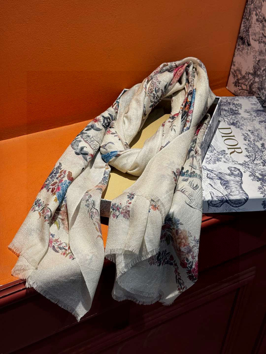 ✨✨【金银丝款】Dior专柜款～就是告诉大家这款必须收～上新🆕❤️ 新款长羊绒😍专柜同步🌈✨这个size