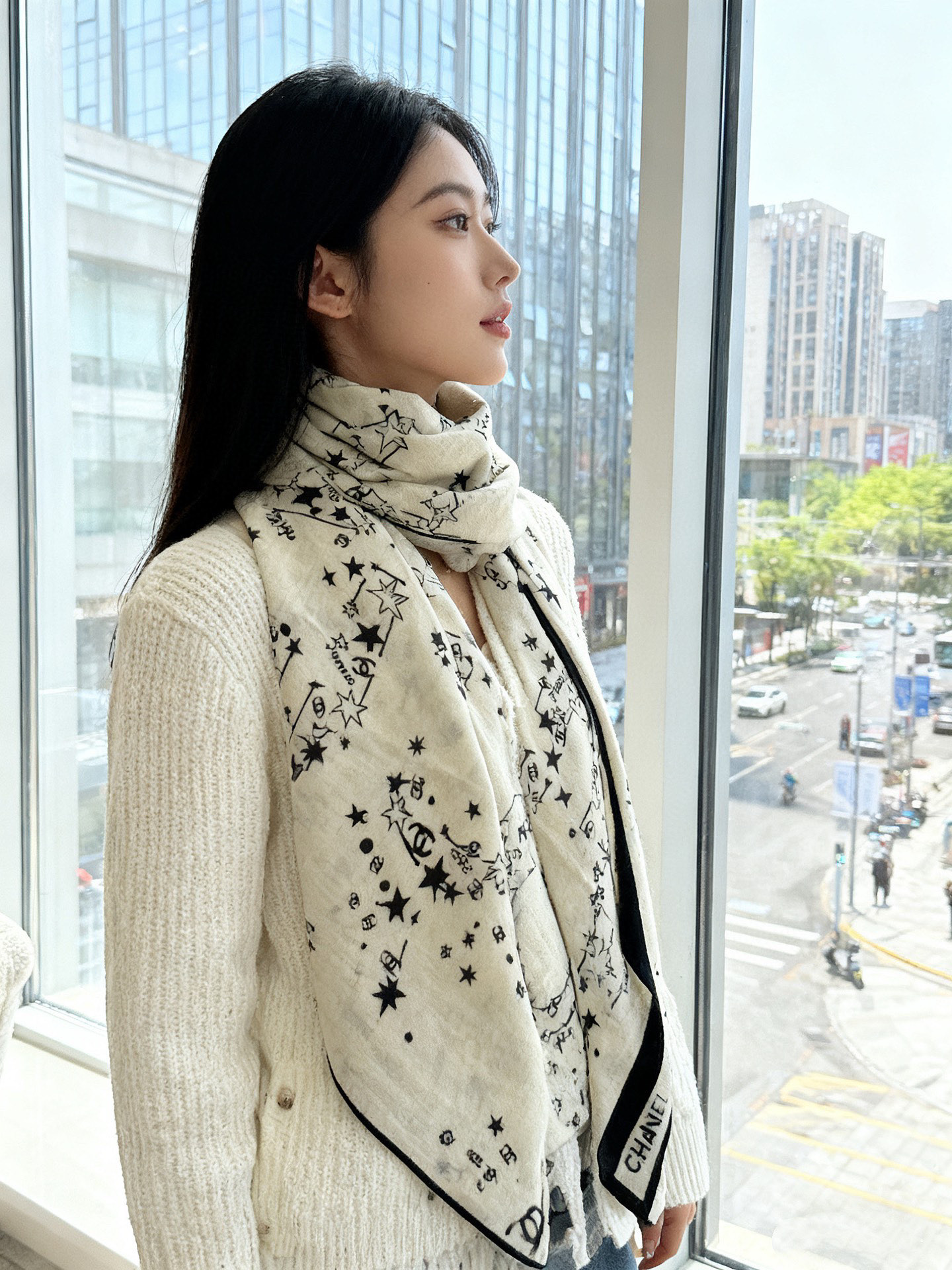 Chanel ~20。秋冬新品～【140顶级丝绒双面同色】繁星点点与双C的完美结合适合各种场合搭配使用黑