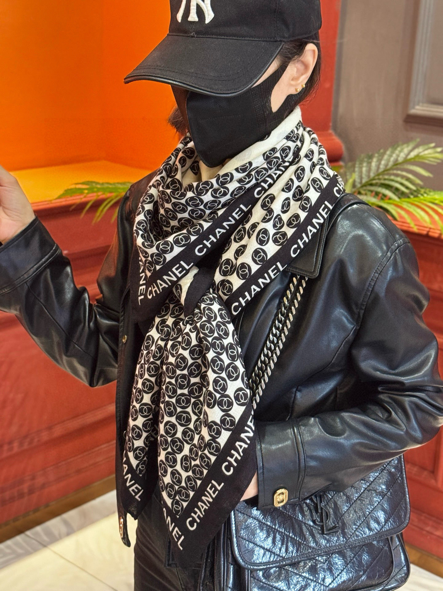 Chanel 25s秋冬新品～【140顶级丝毛双面同色披肩】25s 秋冬披肩设计真的好有突破粉色米色格优