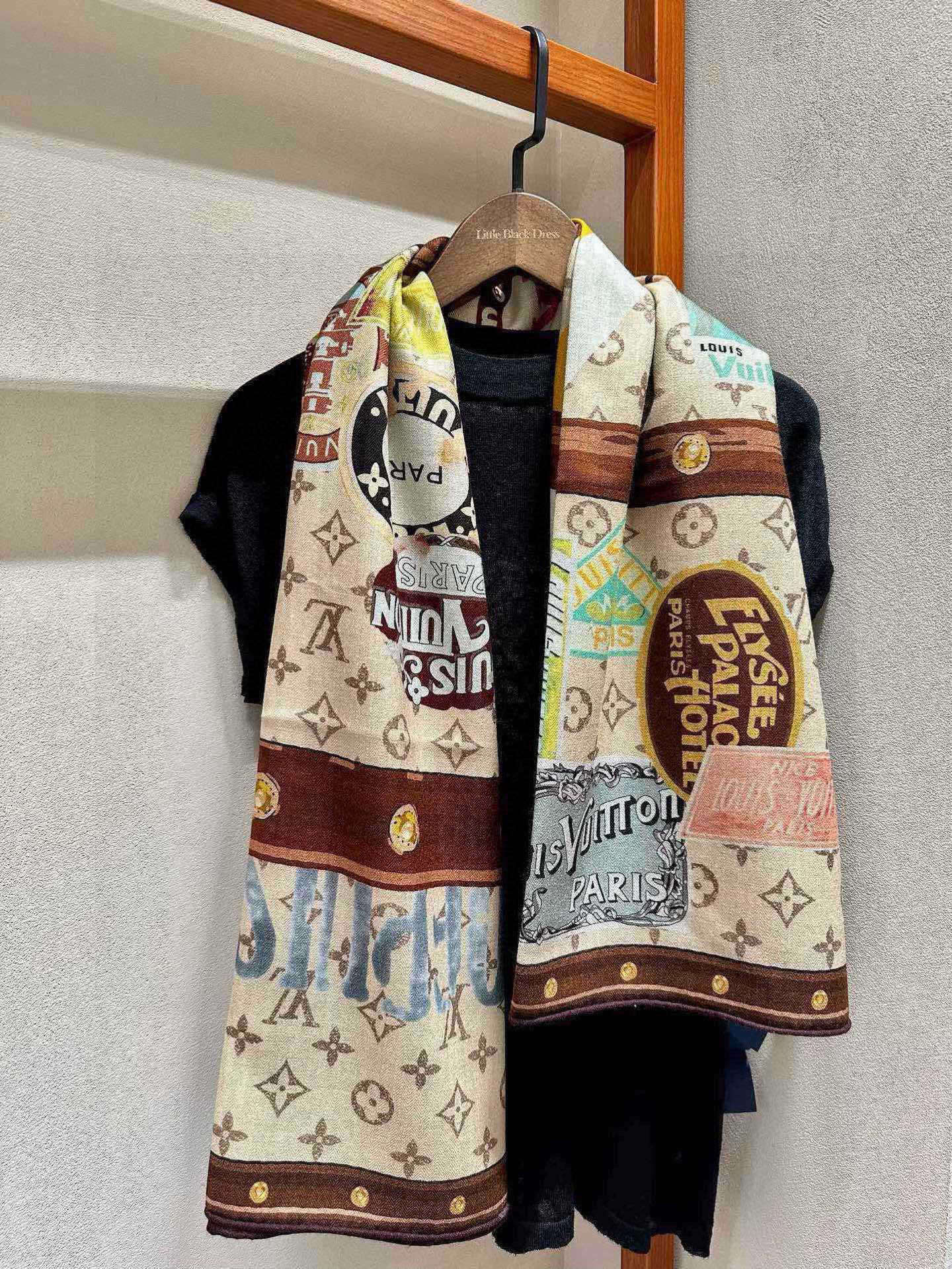 【LV】上新❤️ 路易威登 一款值得品细节的高货抠细节,从一个小块的配色去打败市场货140方巾 二个配色