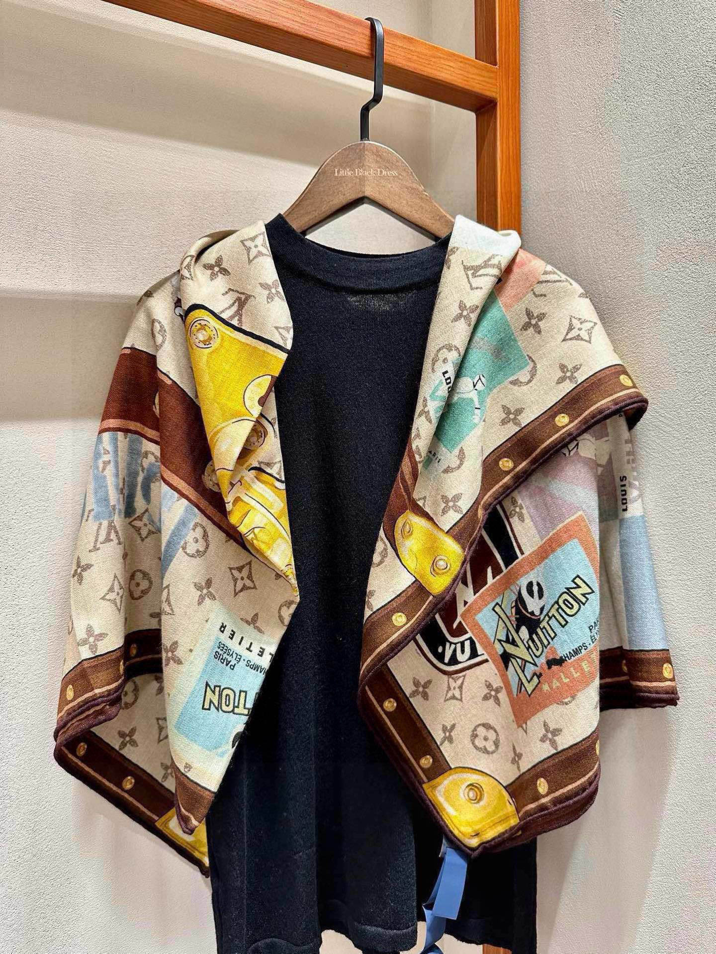 【LV】上新❤️ 路易威登 一款值得品细节的高货抠细节,从一个小块的配色去打败市场货140方巾 二个配色