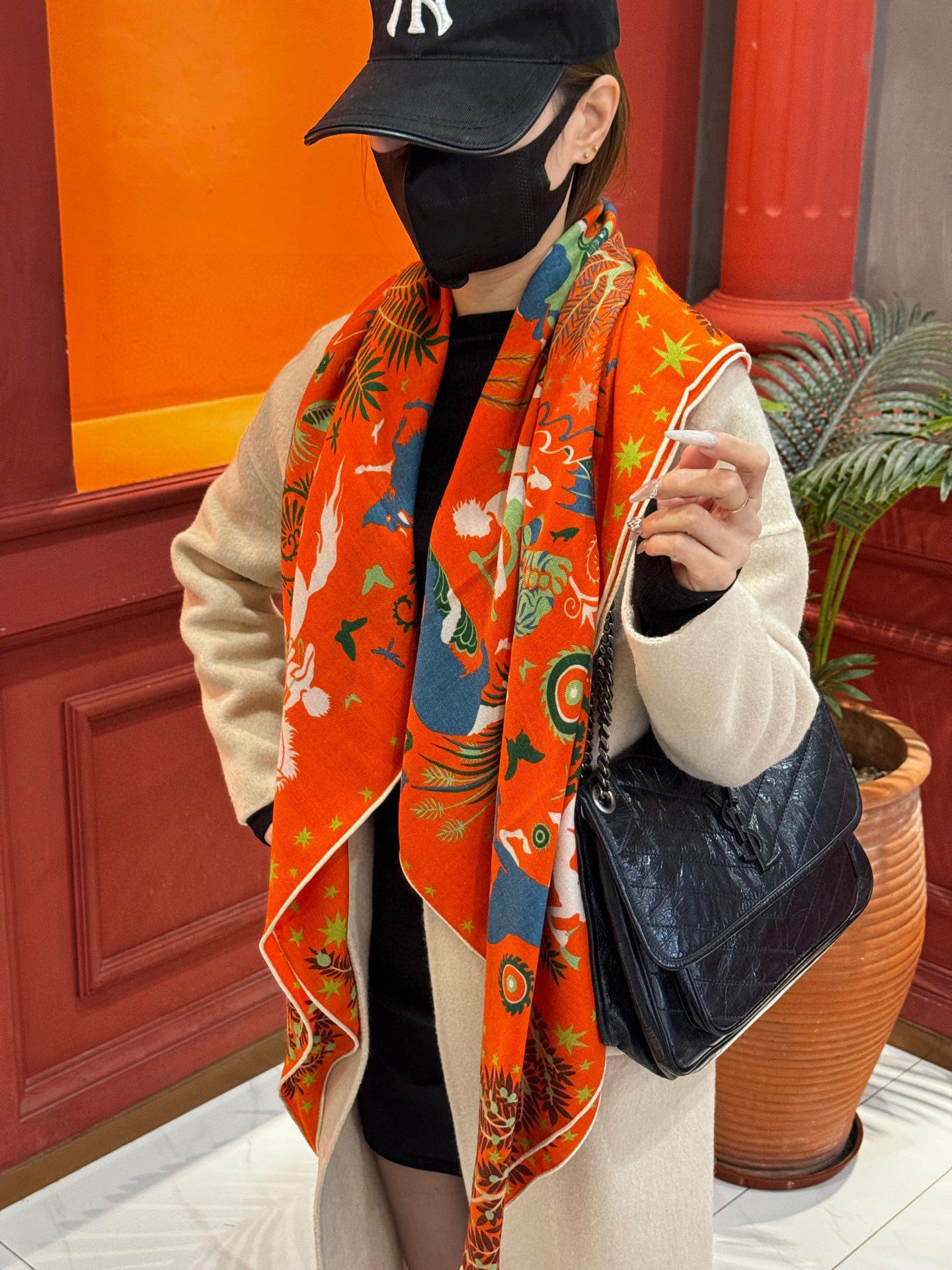 羊绒新款🆕👏👏买了都说好看‼️推荐💕爱马仕双面同色羊绒方巾【玛雅森林双面同色140】,顶级工艺超值‼️爱